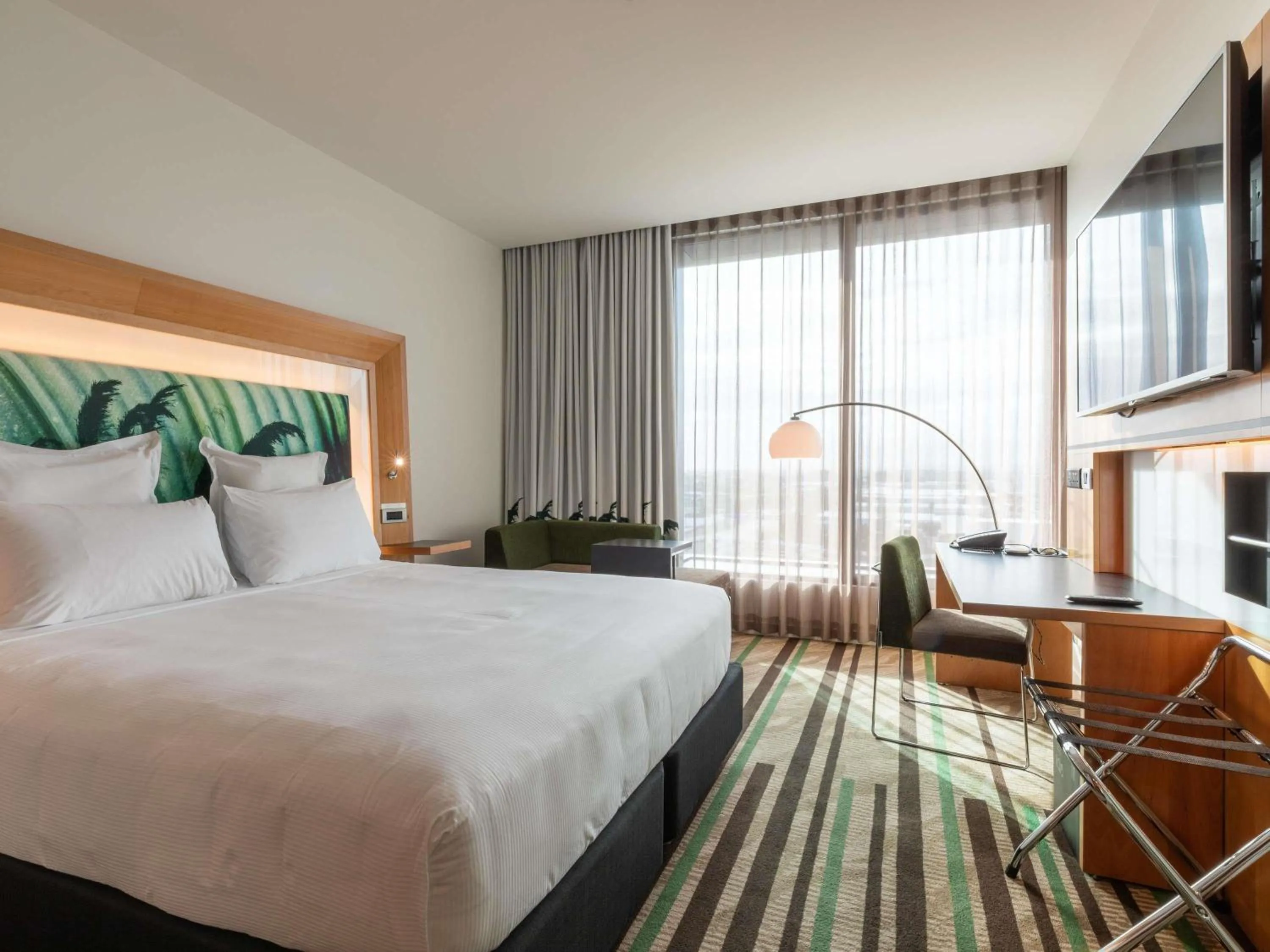 Superior King Room - Accessible  in Novotel Auckland Airport