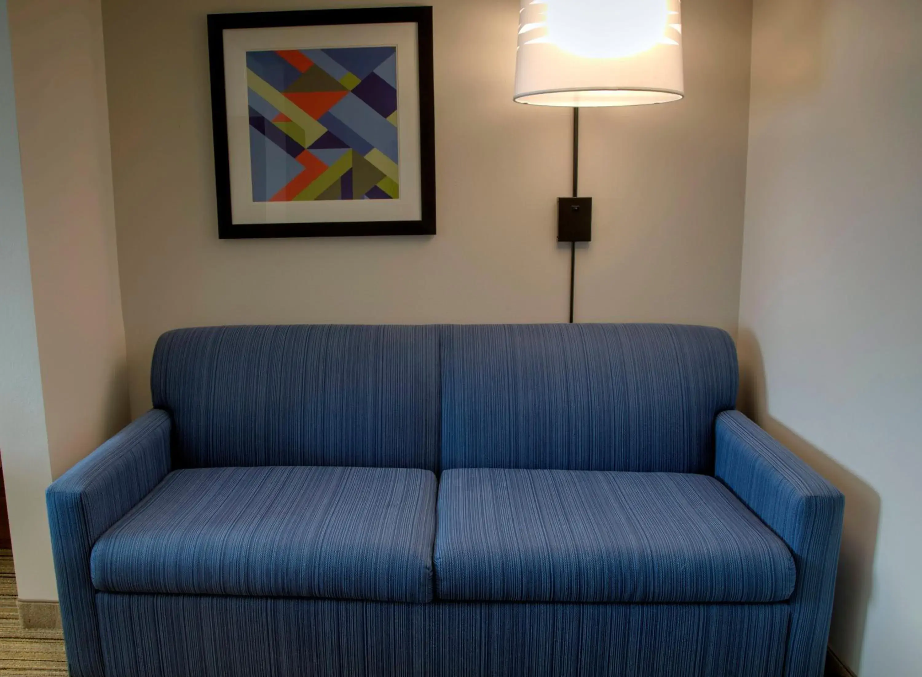 Standard King Room in Holiday Inn Express Rochelle, an IHG Hotel Standard King Room in Holiday Inn Express Rochelle, an IHG Hotel