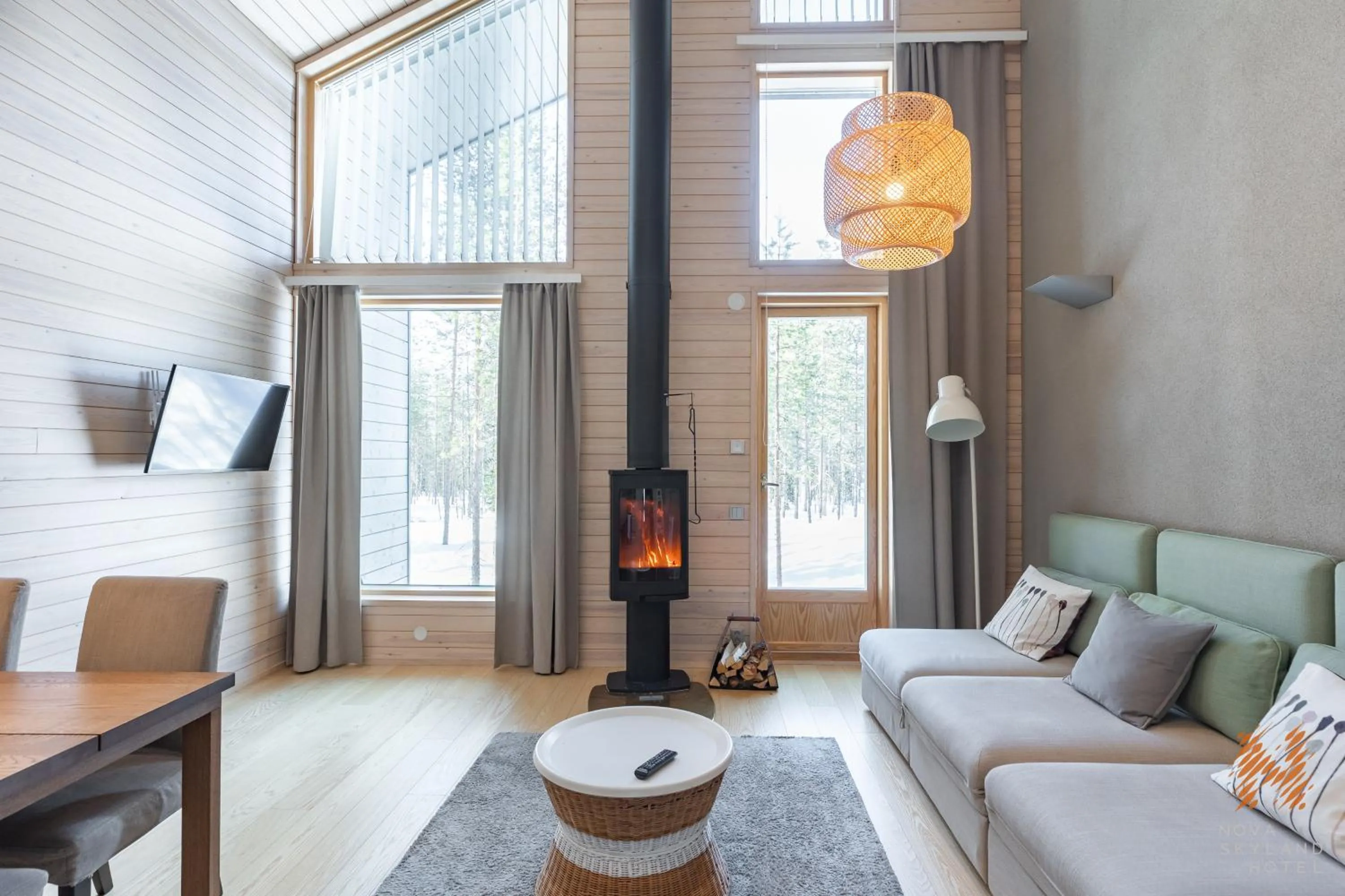 TV and multimedia in Nova Skyland Hotel