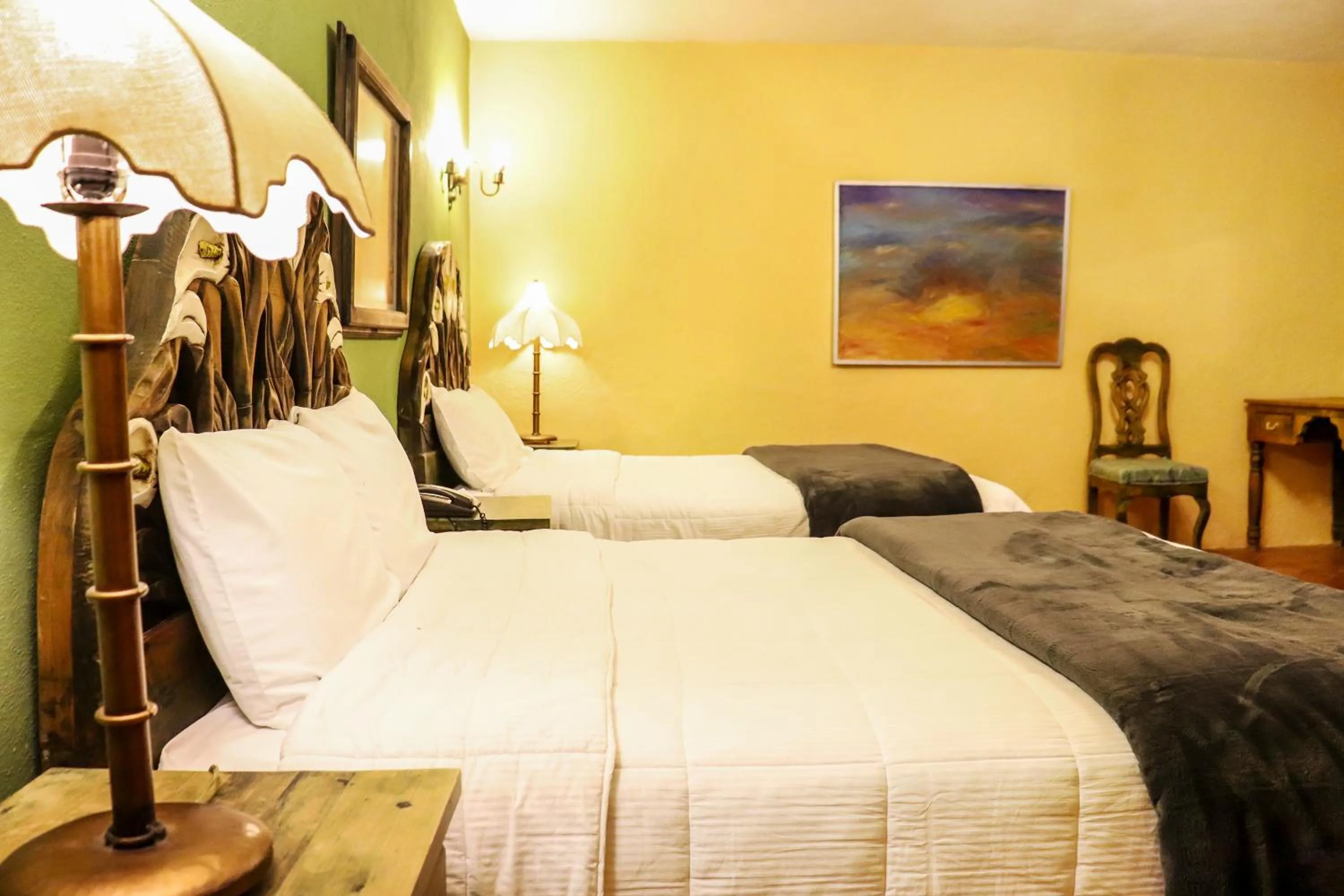 Photo of the whole room, Bed in Mirador del Frayle