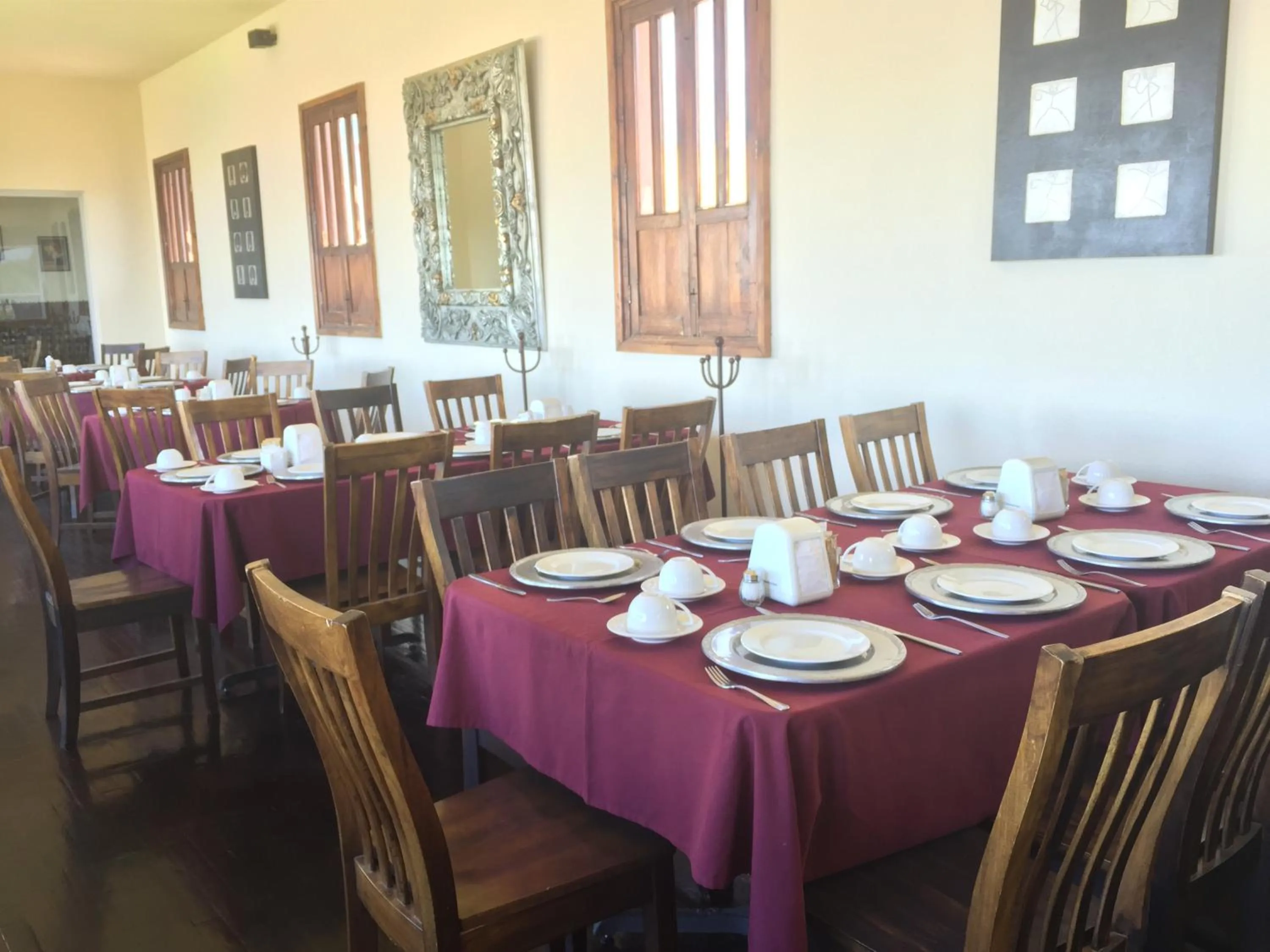 Restaurant/places to eat in Mirador del Frayle