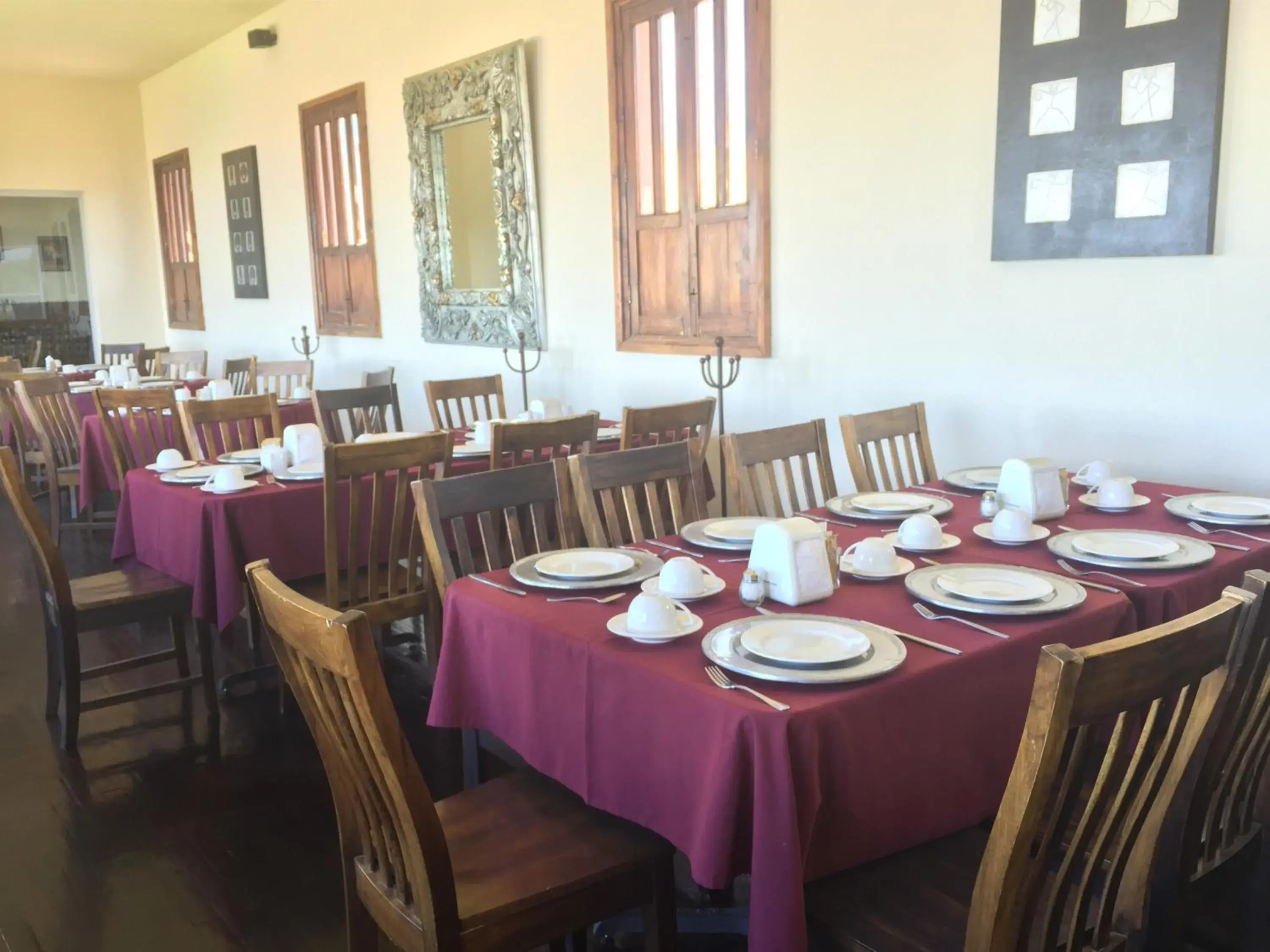 Restaurant/places to eat in Mirador del Frayle Restaurant/places to eat in Mirador del Frayle