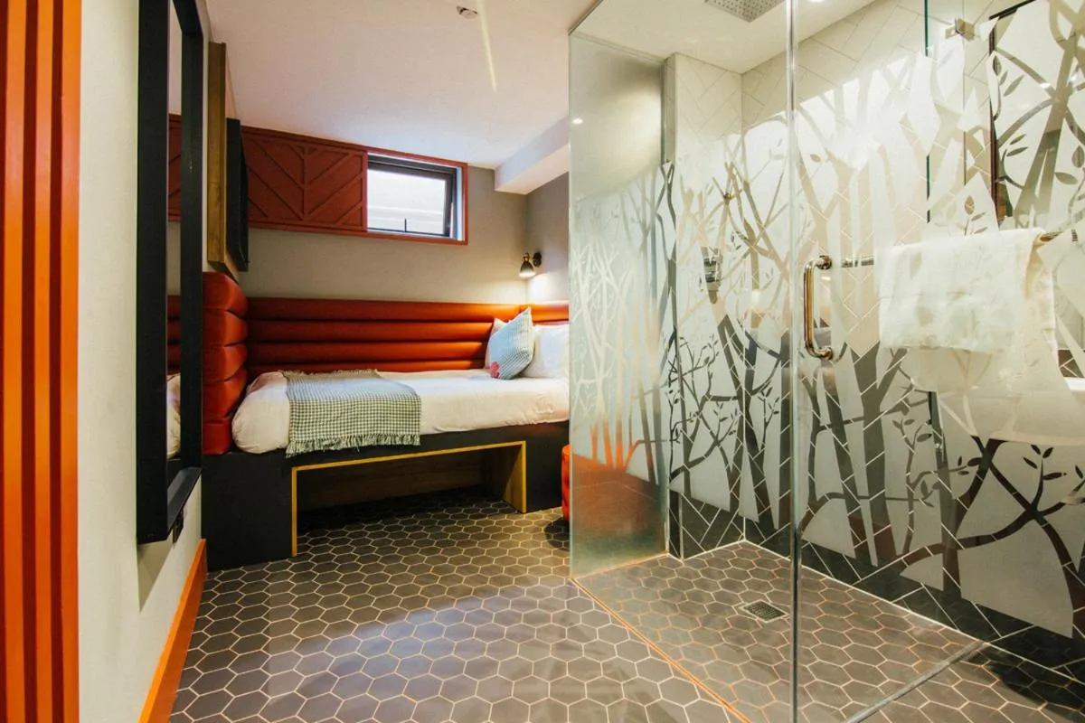 Bedroom, Bed in Iveagh Garden Hotel