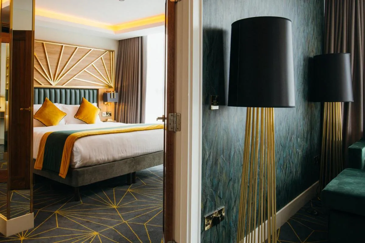 Bedroom, Bed in Iveagh Garden Hotel