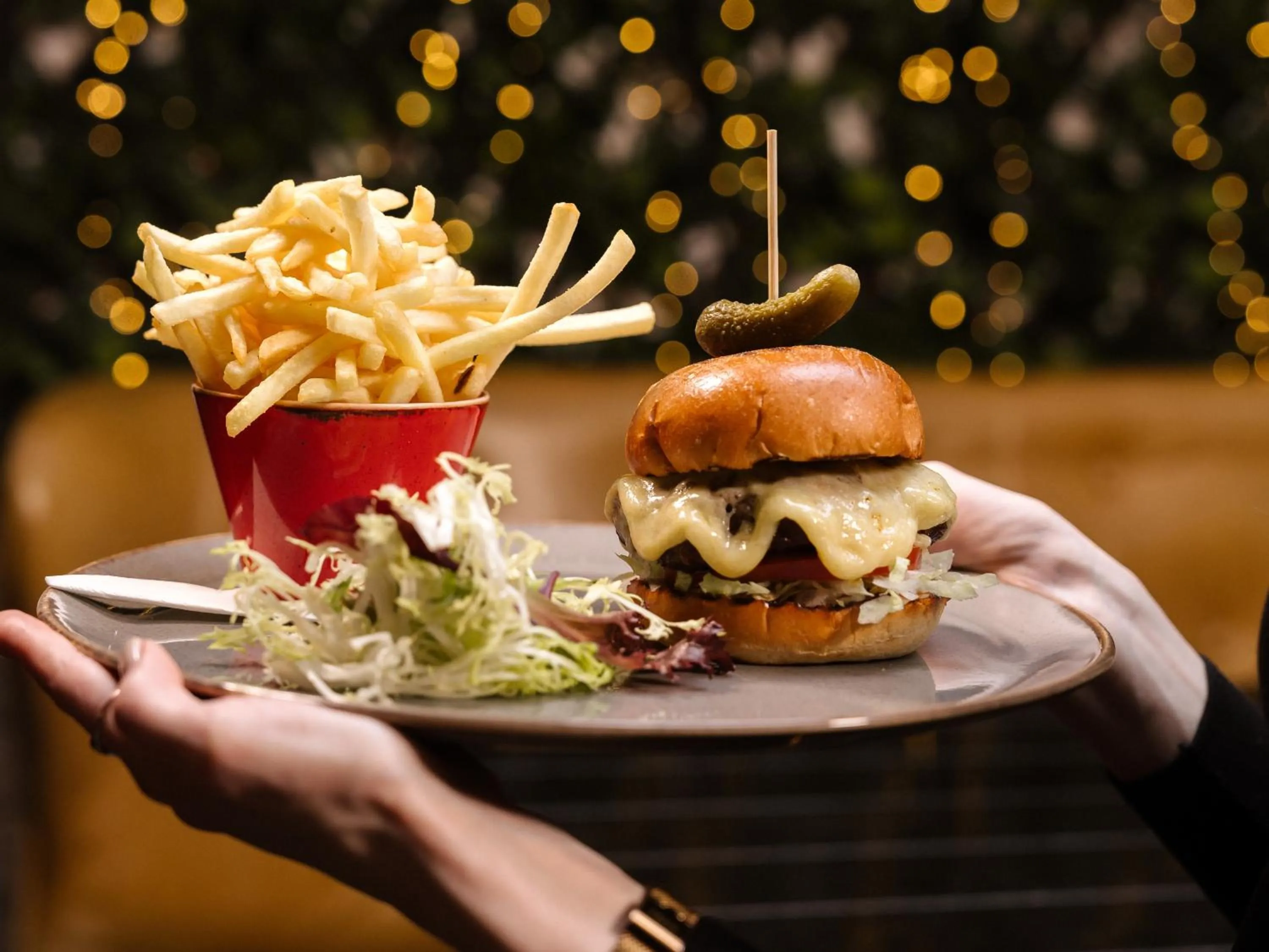 Food and drinks in Iveagh Garden Hotel