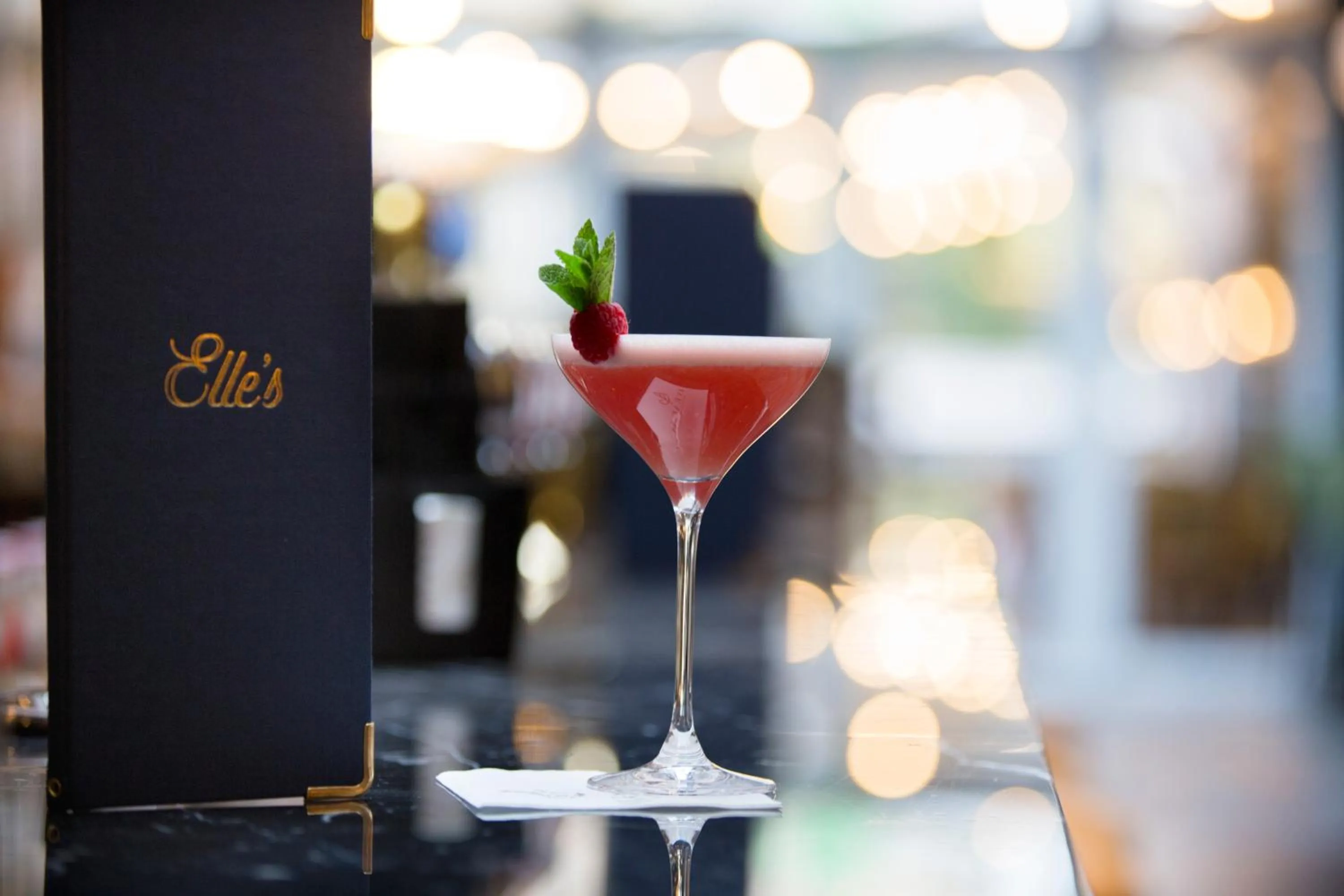 Food and drinks in Iveagh Garden Hotel