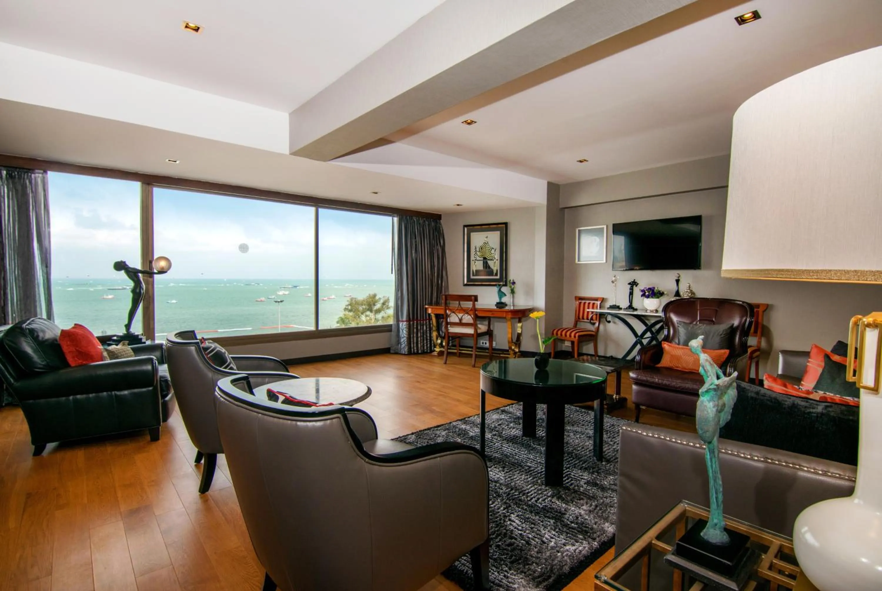 Sea view in The Bayview Hotel Pattaya