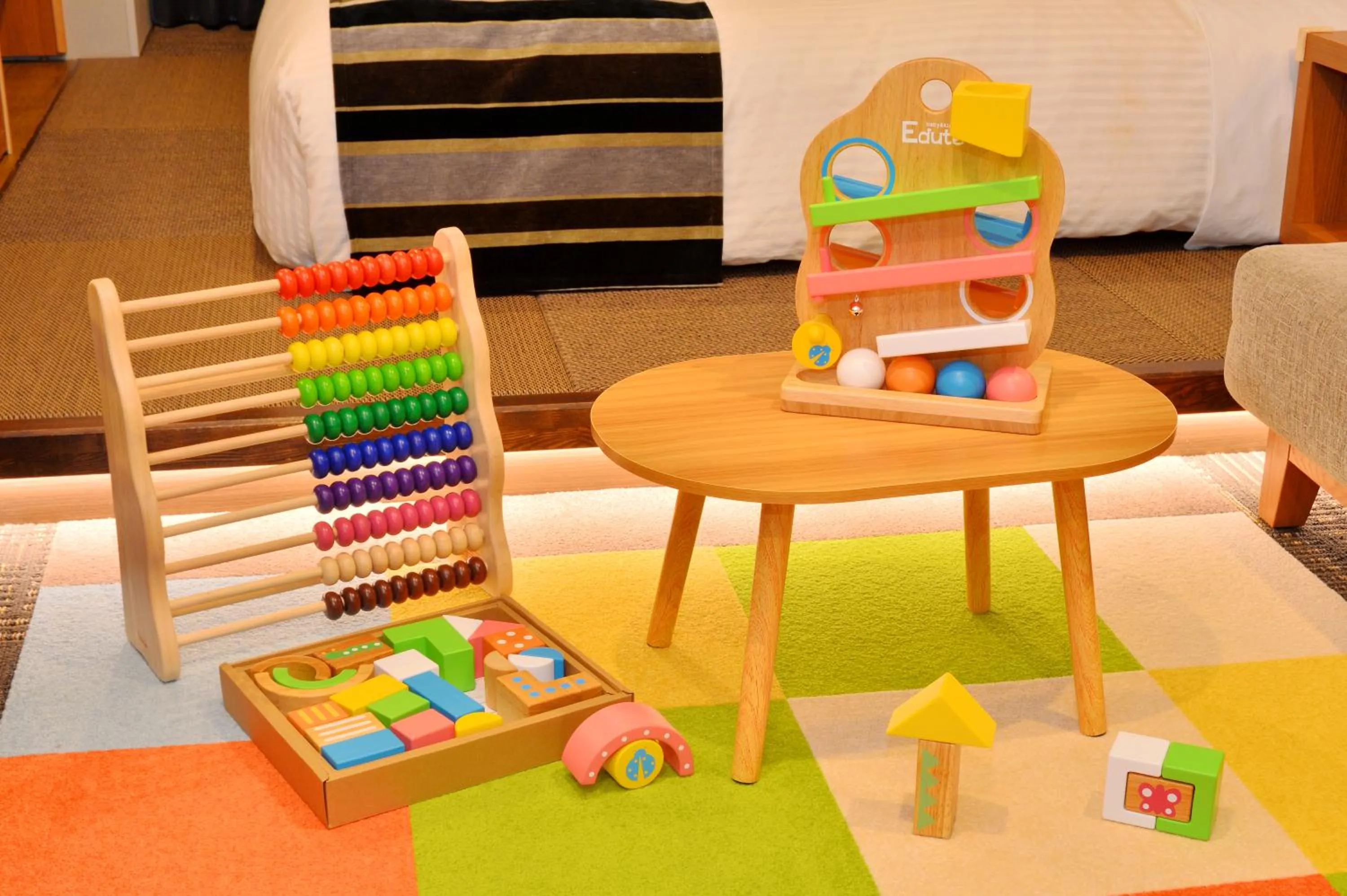 children in Hakodate Kokusai Hotel