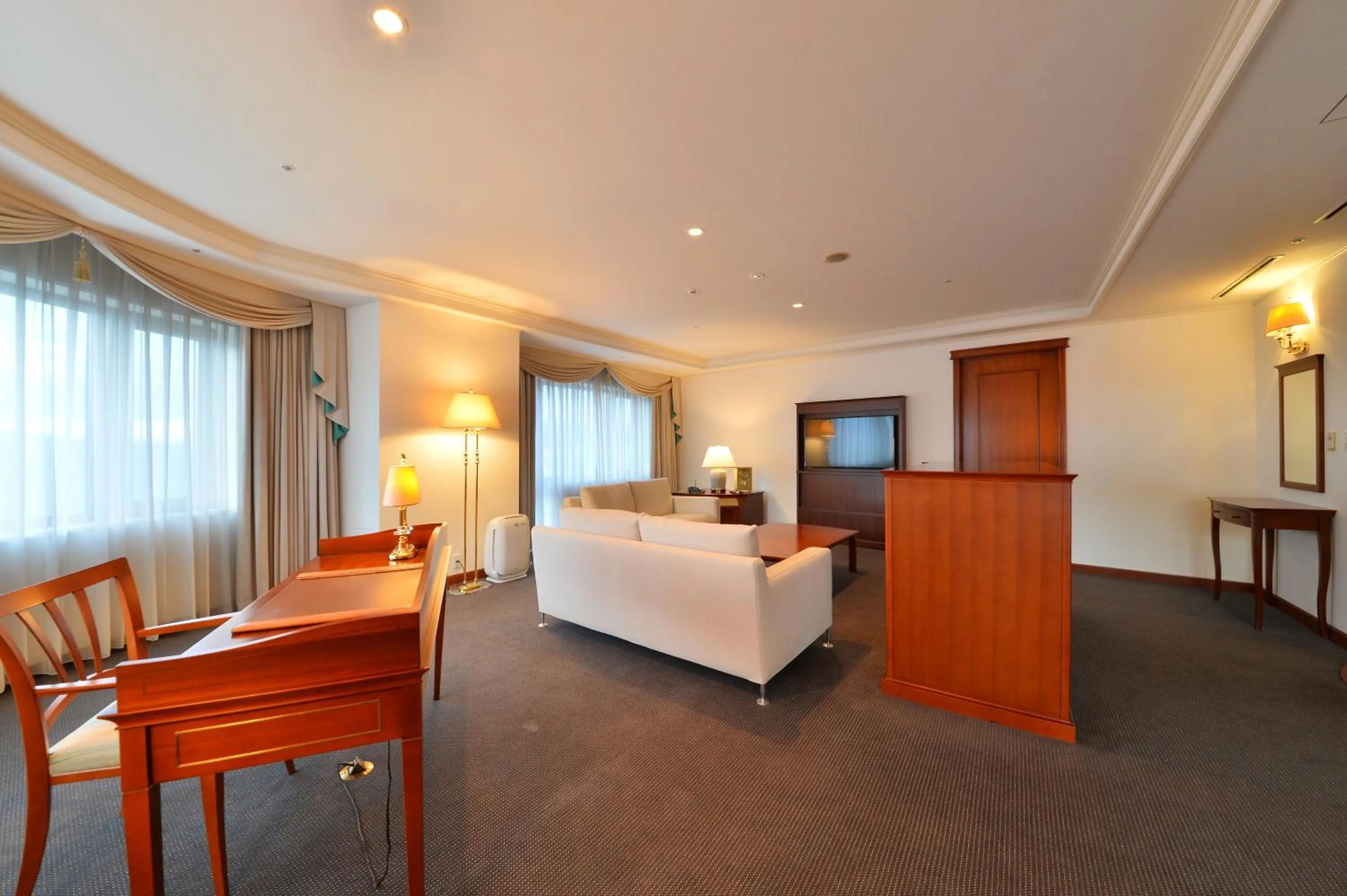 Photo of the whole room, Bed in Hakodate Kokusai Hotel