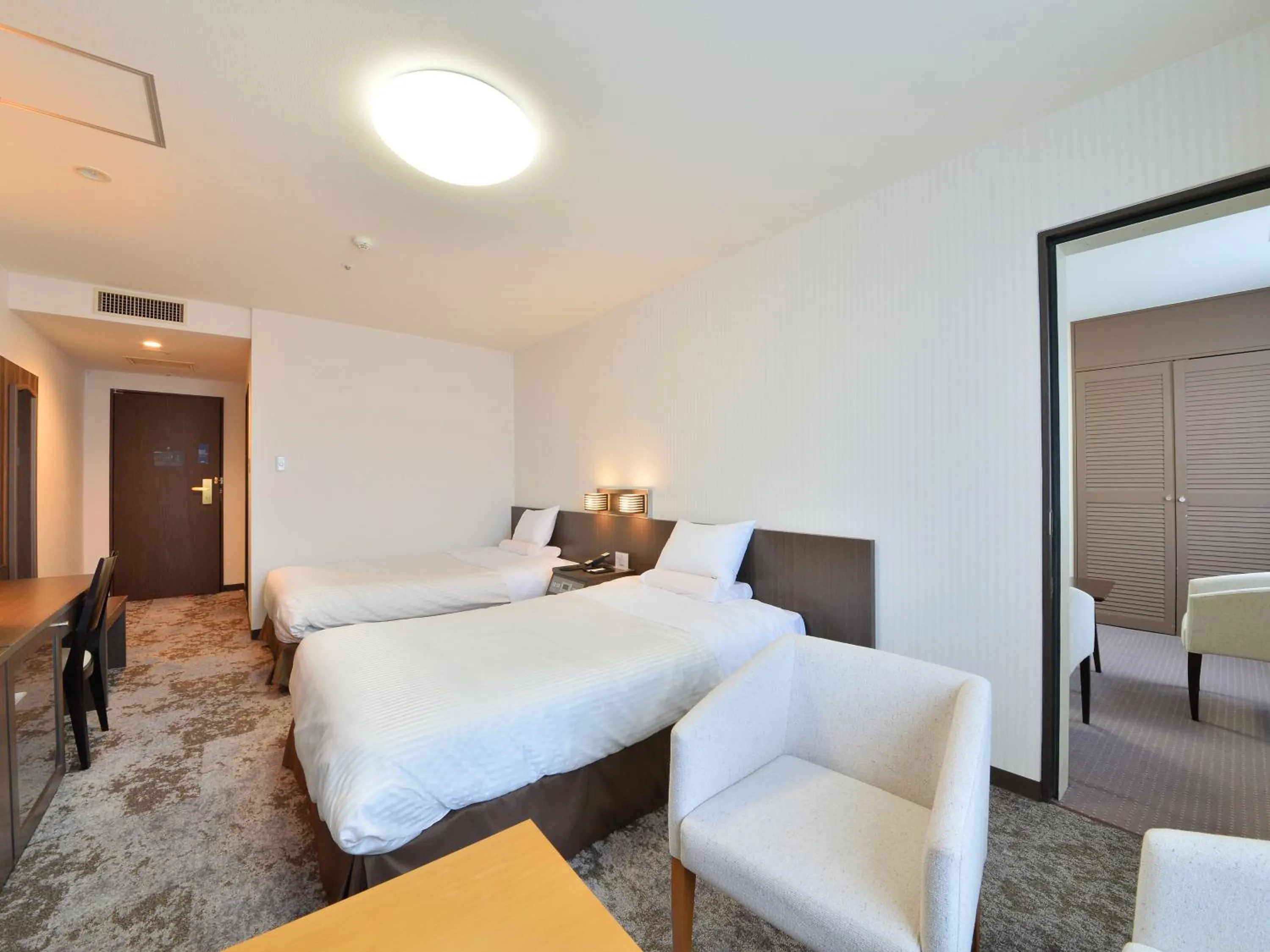 Photo of the whole room, Bed in Hakodate Kokusai Hotel