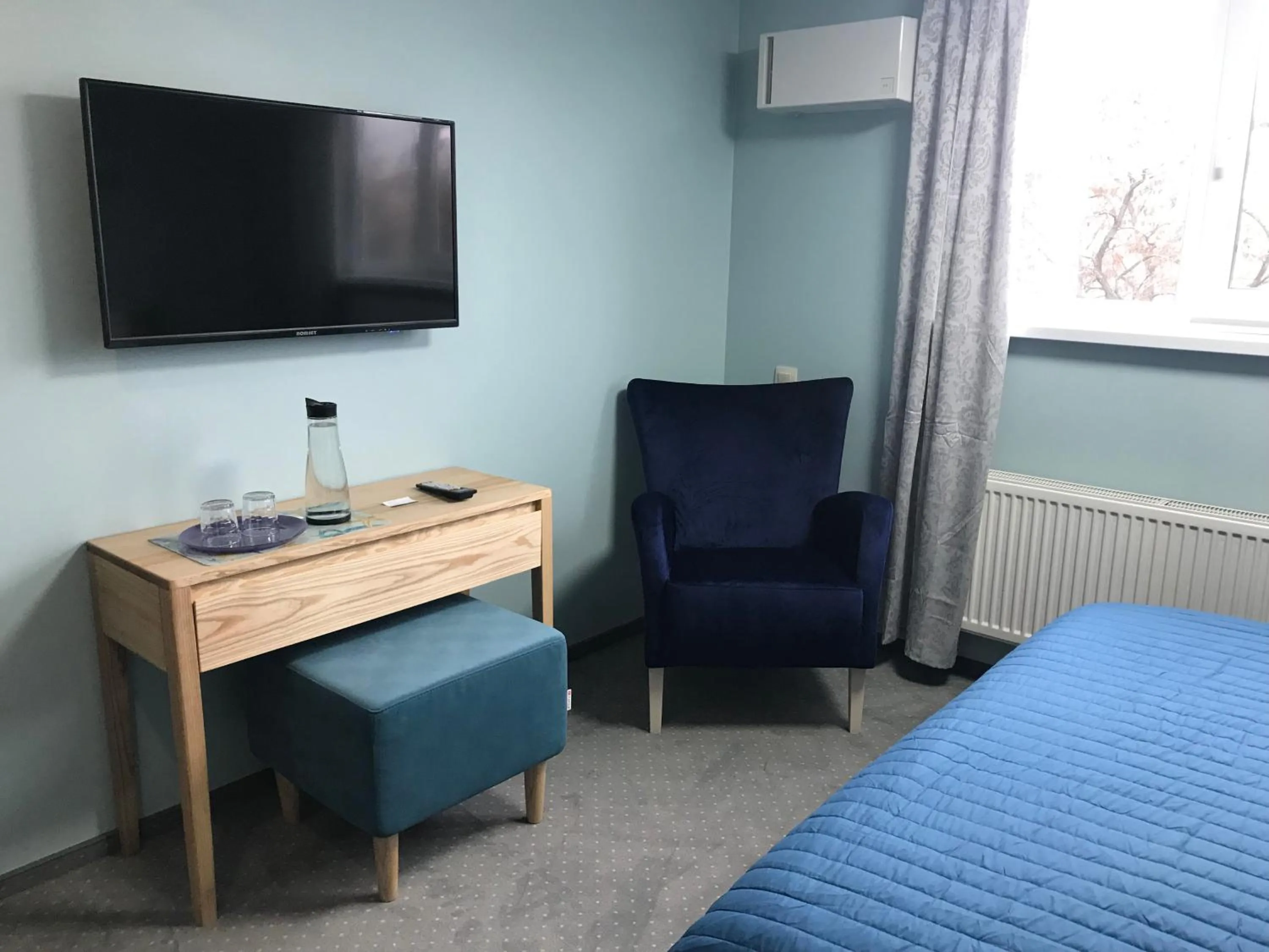 TV and multimedia, Bed in Dudman Hotel