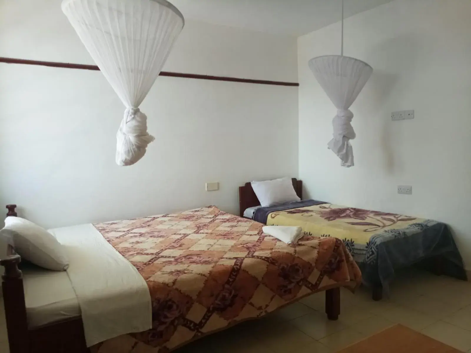 Standard Twin Room in Golden Guest House- Miritini Standard Twin Room in Golden Guest House- Miritini