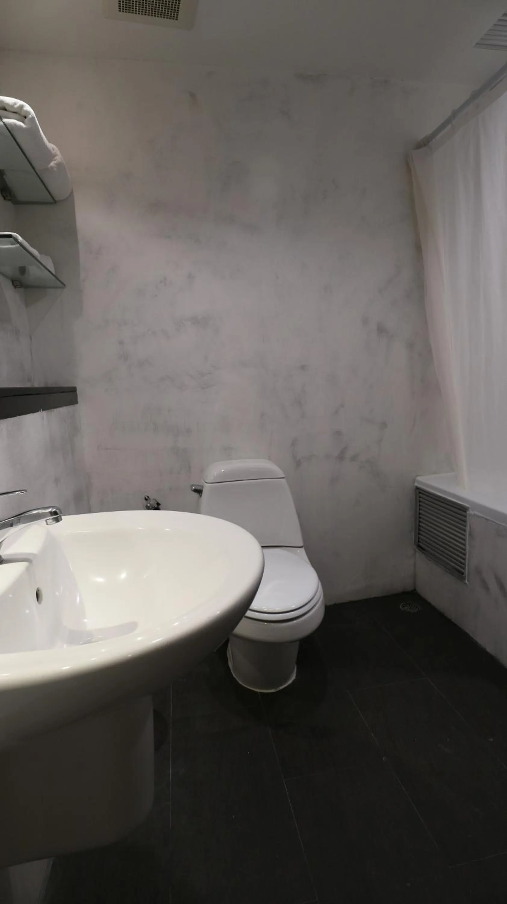 Bathroom in The Key Bangkok Hotel