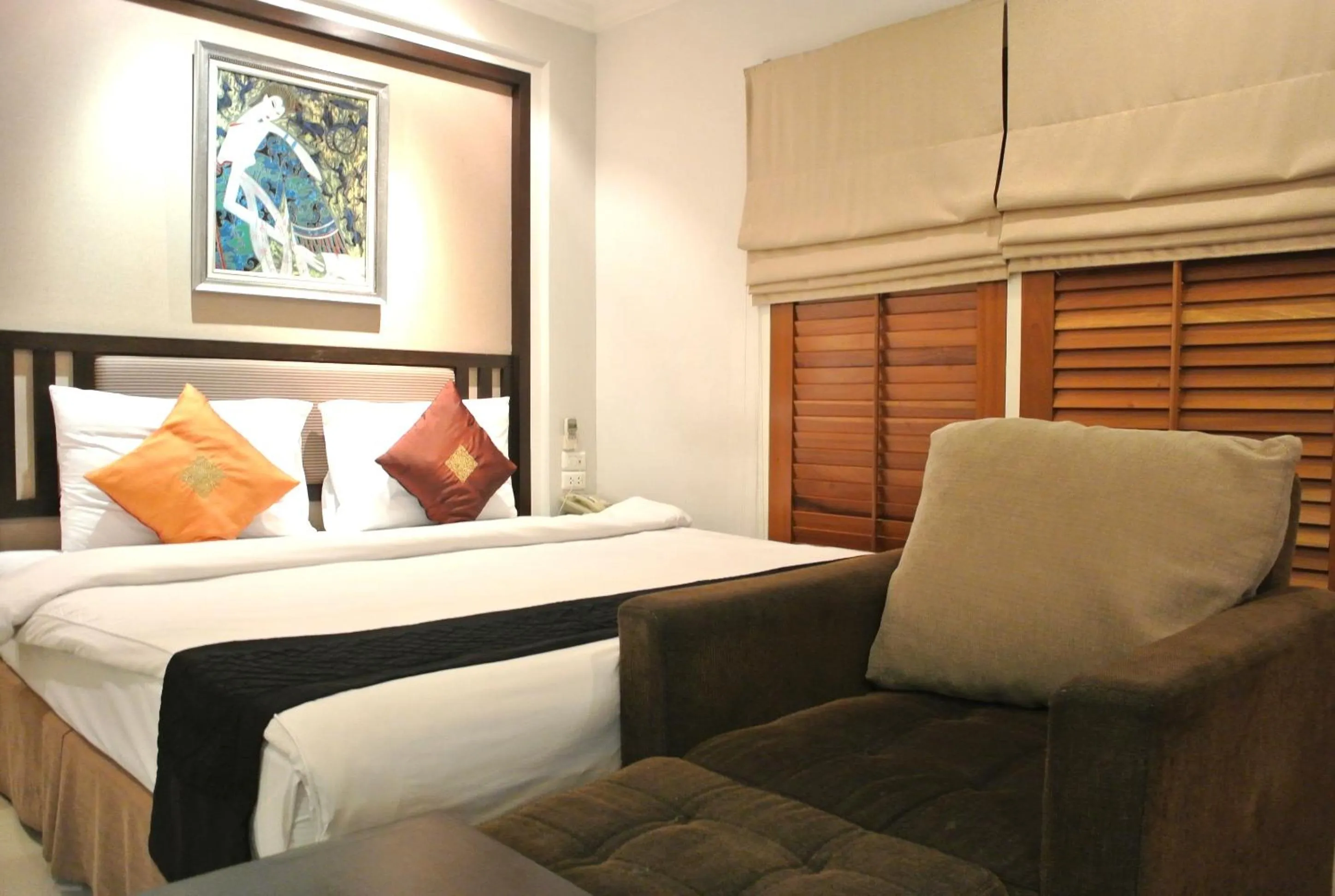 Bed in The Key Bangkok Hotel