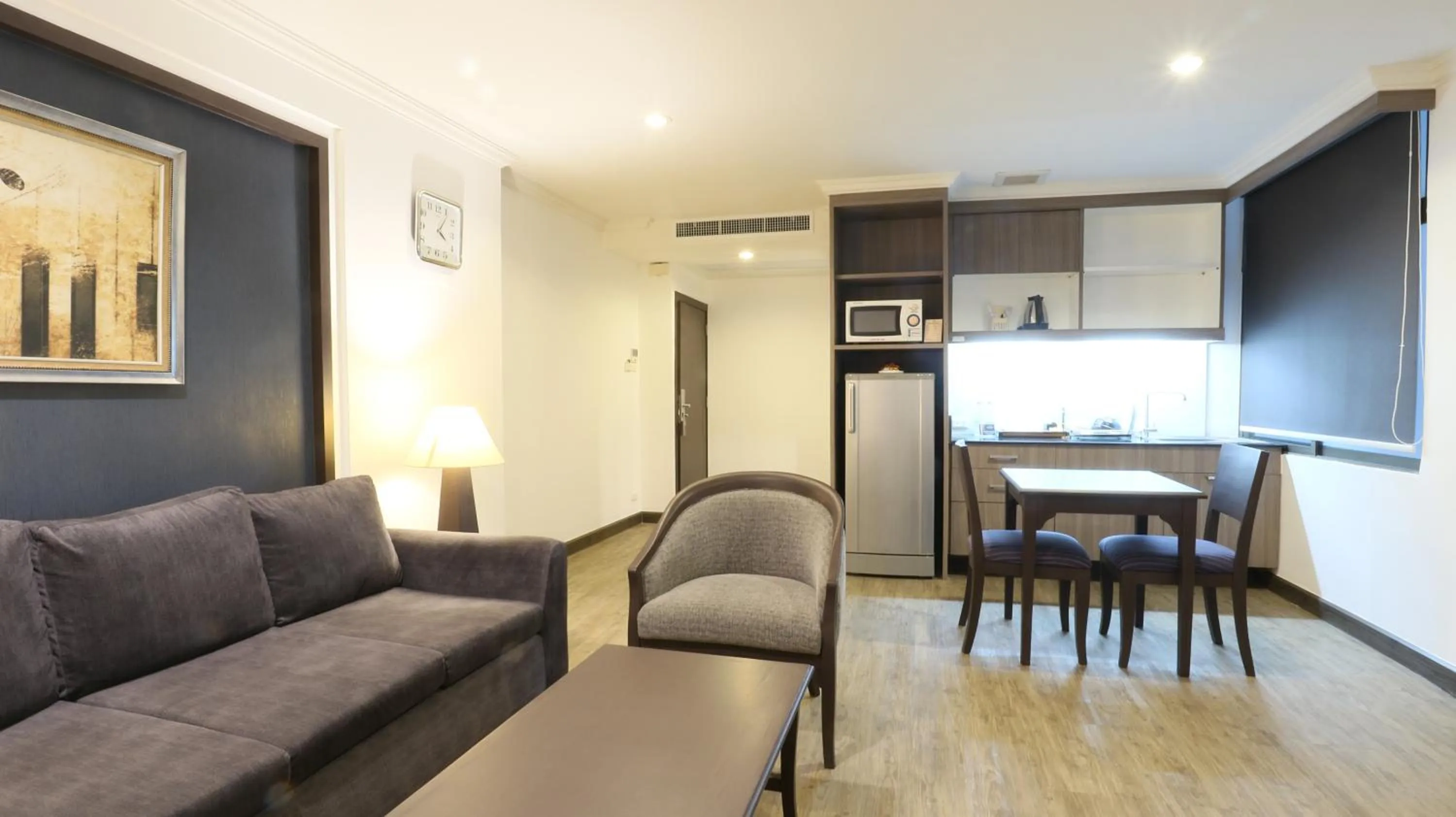 Bedroom in The Key Bangkok Hotel