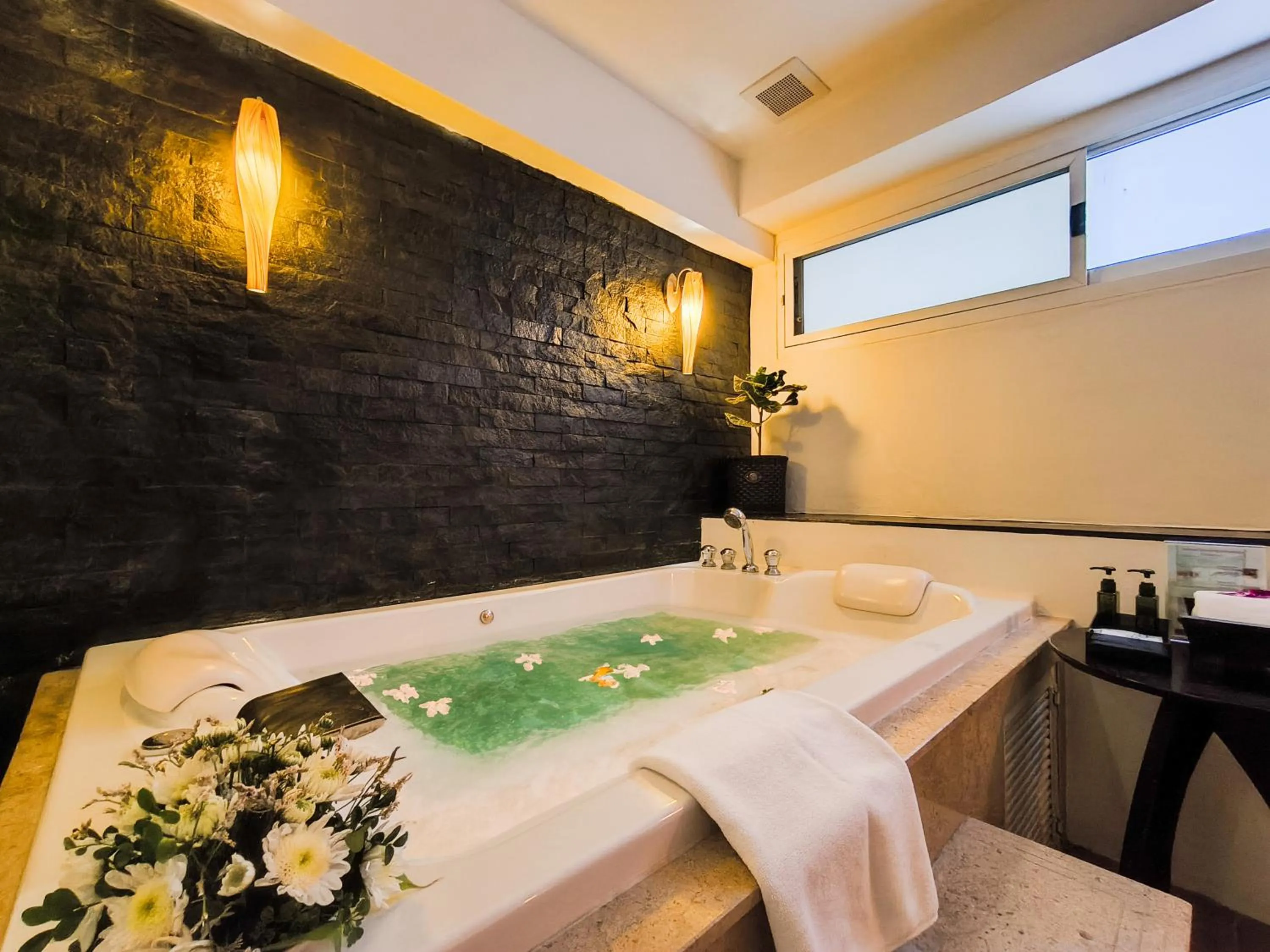 Spa and wellness centre/facilities in The Key Bangkok Hotel