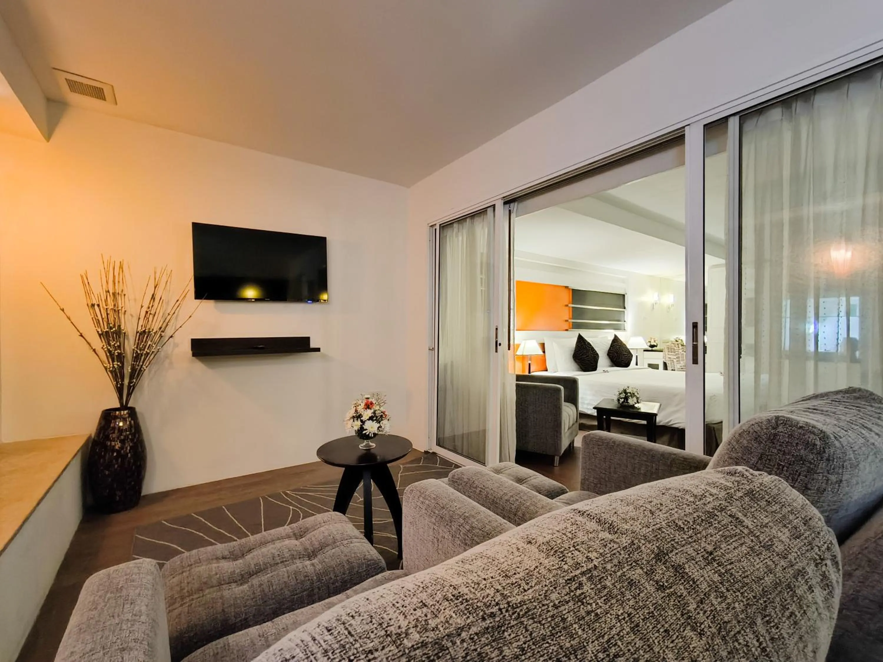 Seating area in The Key Bangkok Hotel