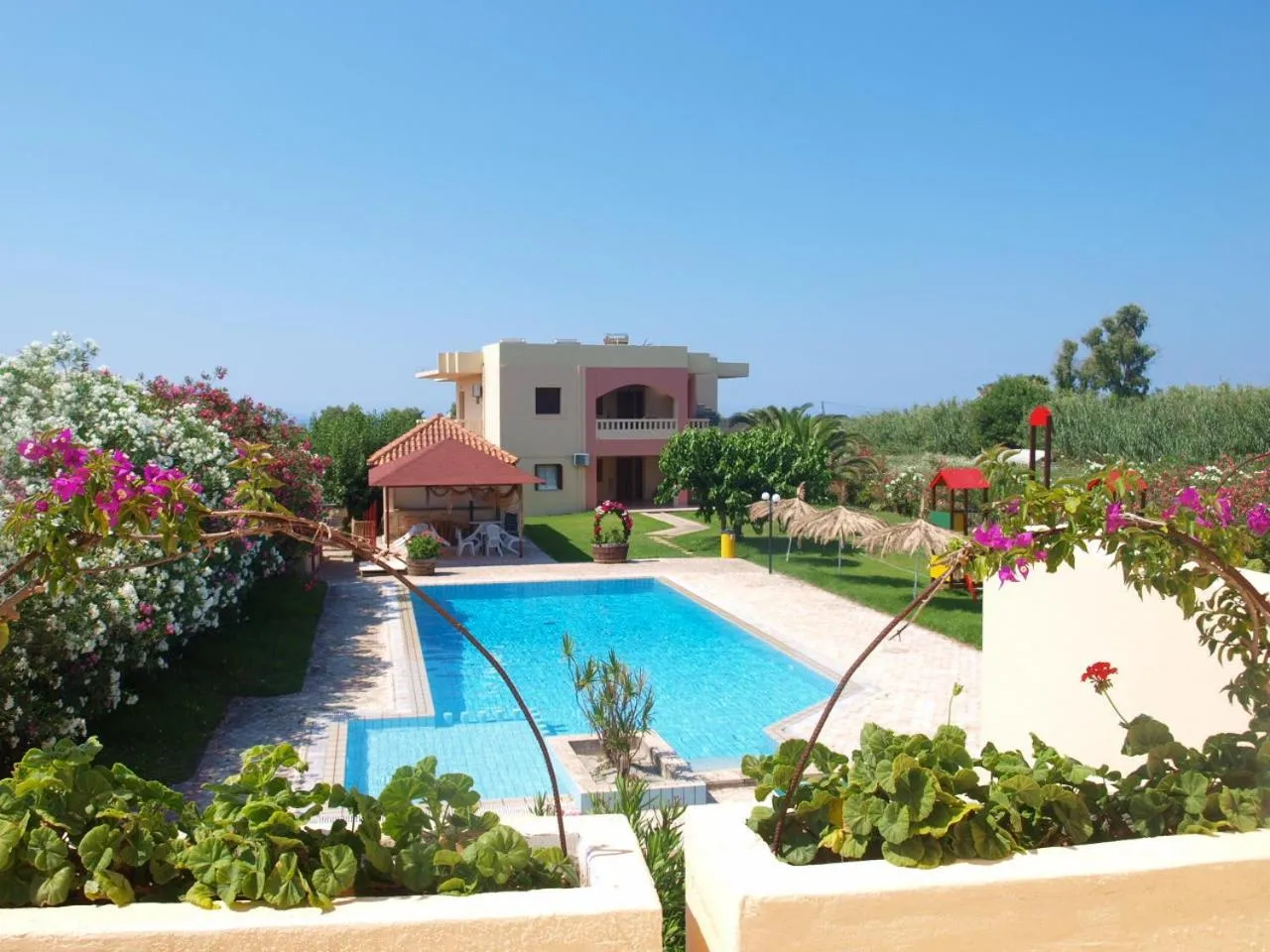 Garden view in Villa Rita Apartments A