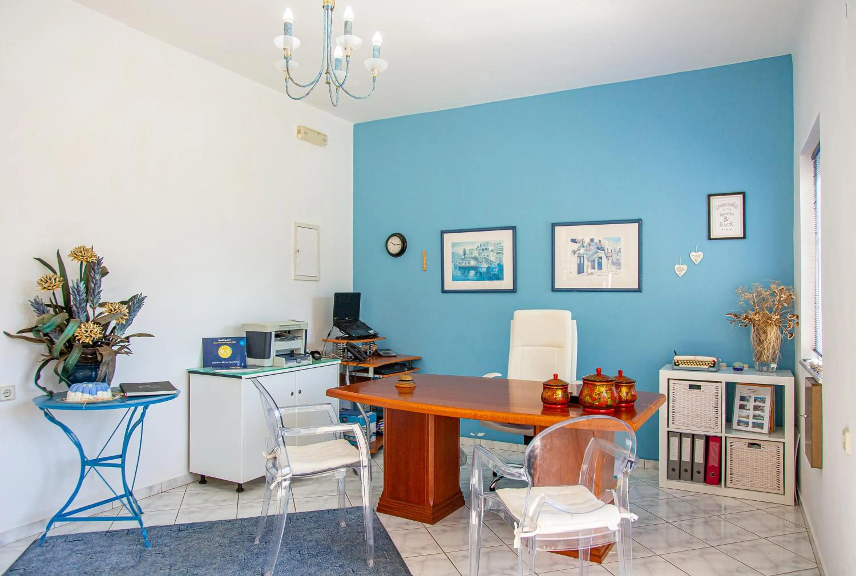 Lobby or reception in Villa Mare Monte ApartHotel