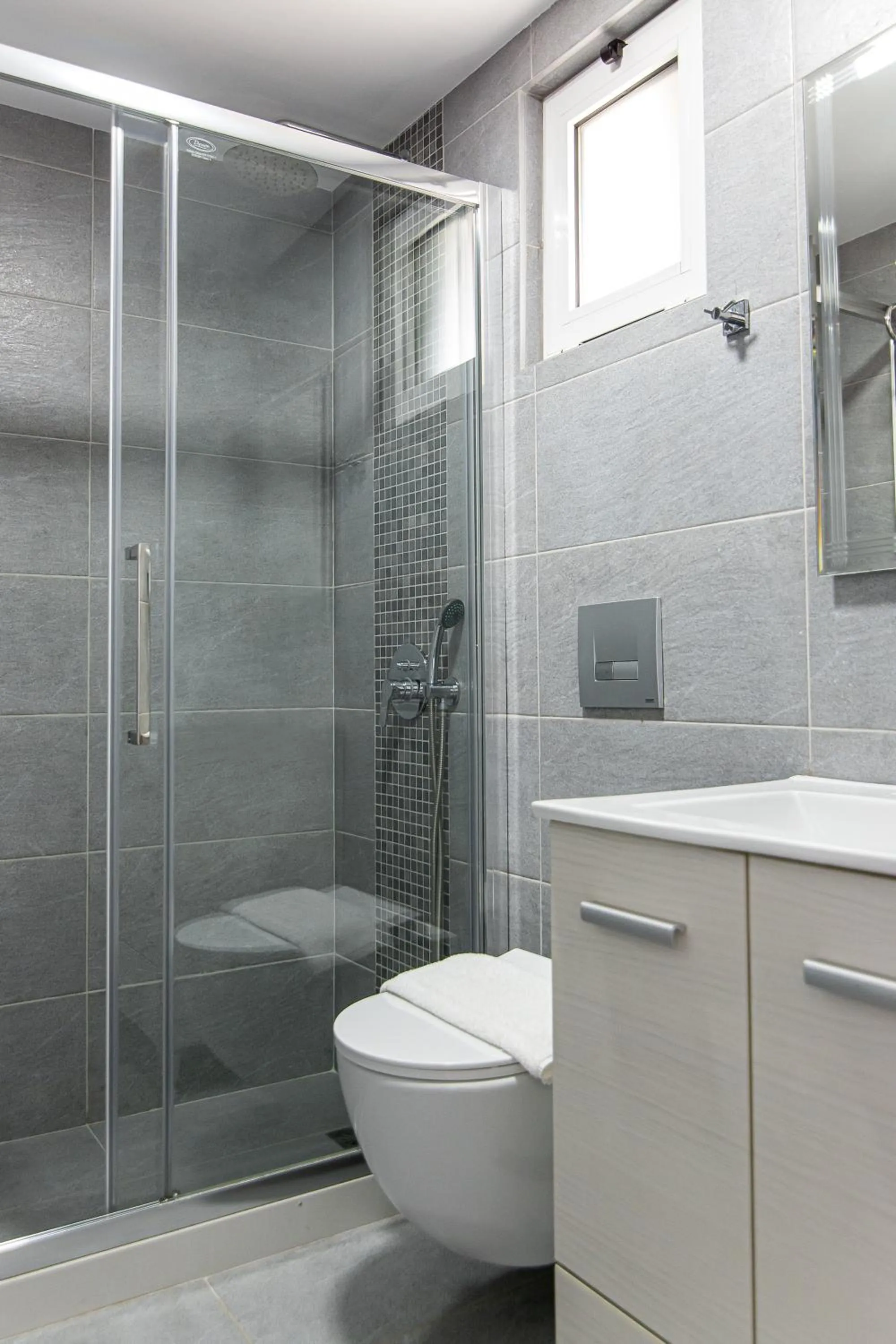 Bathroom in Villa Mare Monte ApartHotel