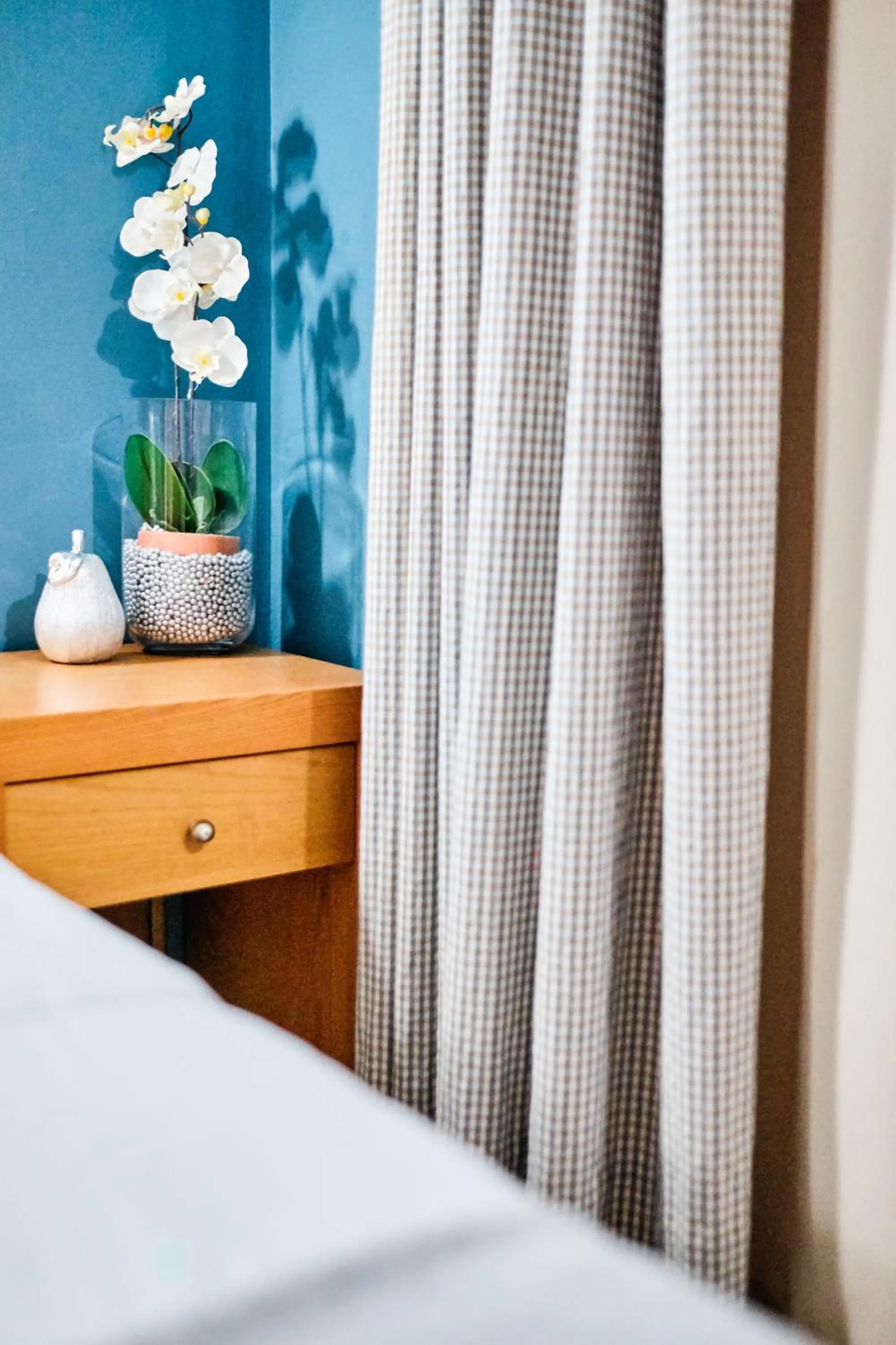 Decorative detail, Bed in Villa Mare Monte ApartHotel