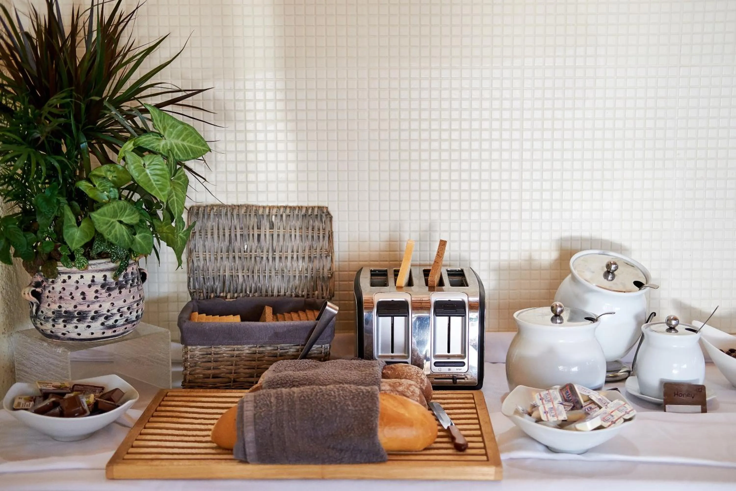 Buffet breakfast in Villa Mare Monte ApartHotel