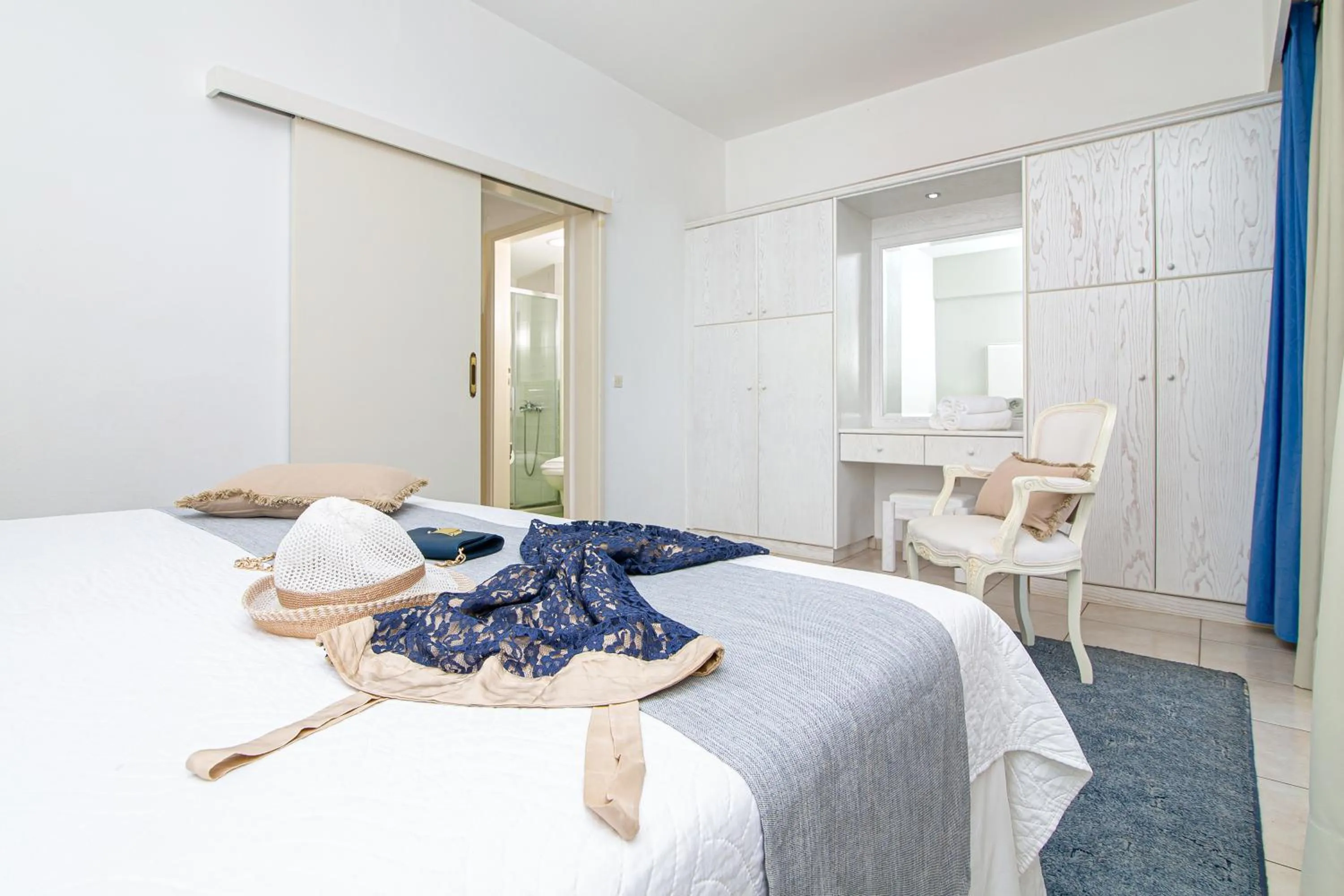 Bedroom, Bed in Villa Mare Monte ApartHotel