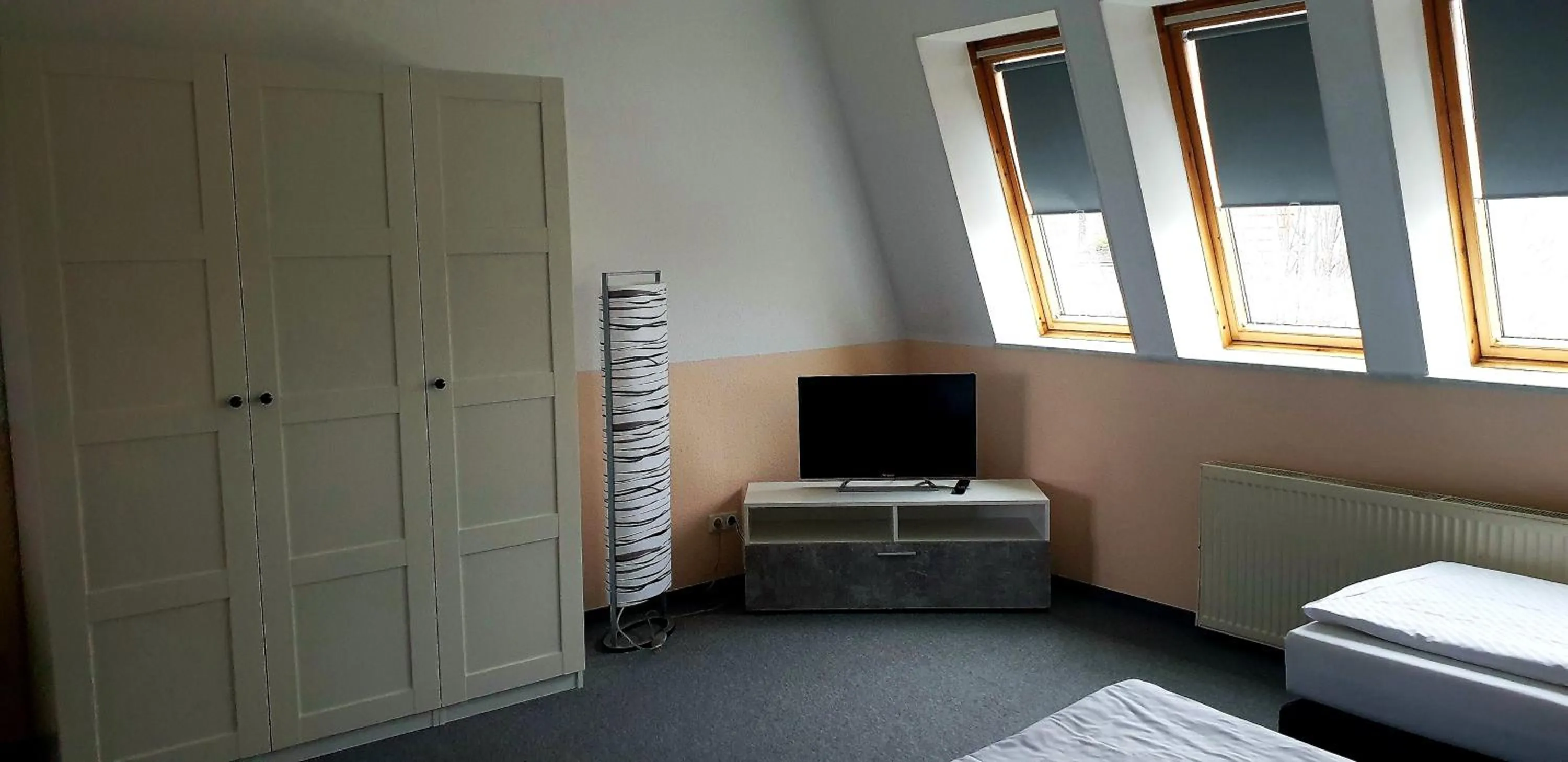 TV and multimedia, Bed in Hotel-Pension ODIN