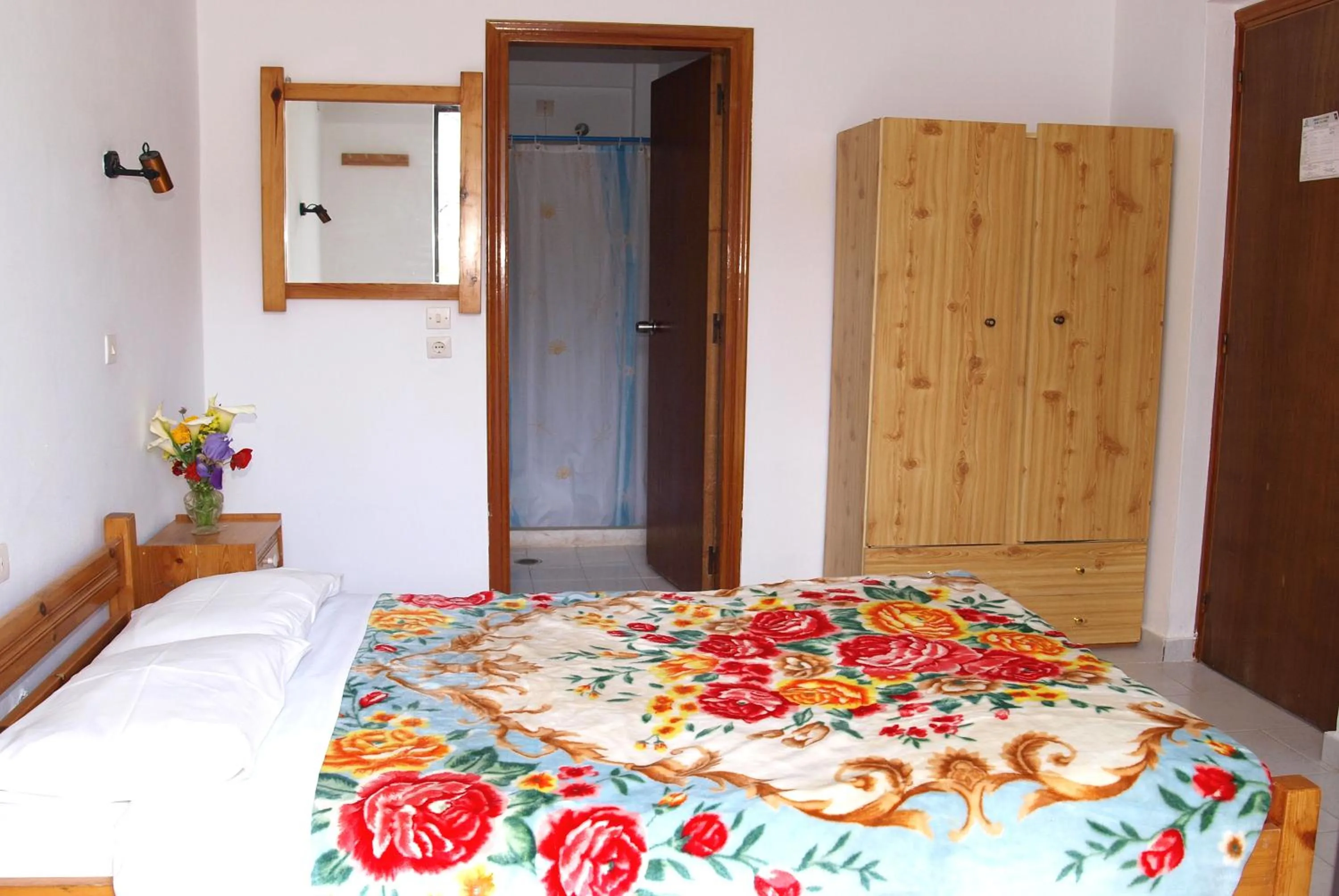 Bedroom, Bed in Rosmari Hotel