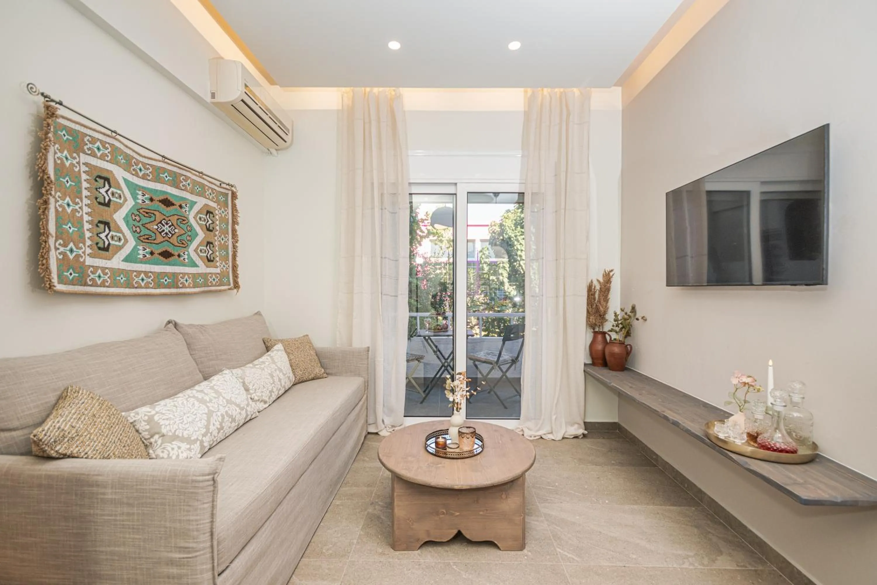 Living room in Rosmari Hotel