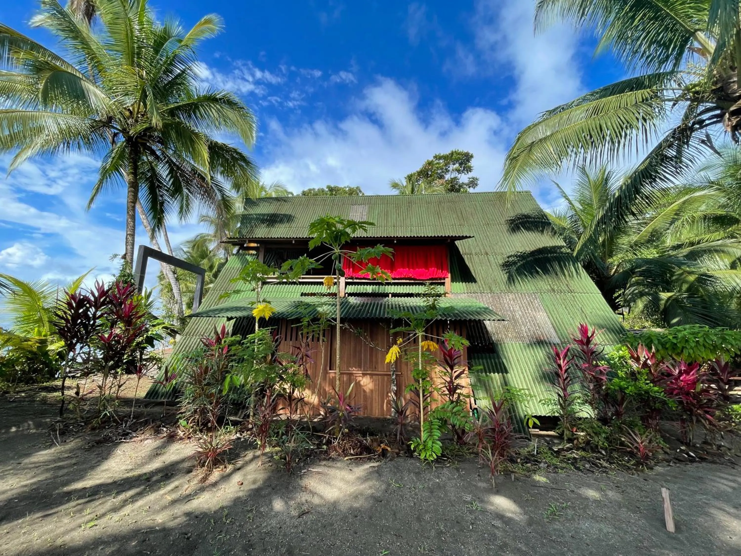 Property building in La Kuka Hotel - Nuquí