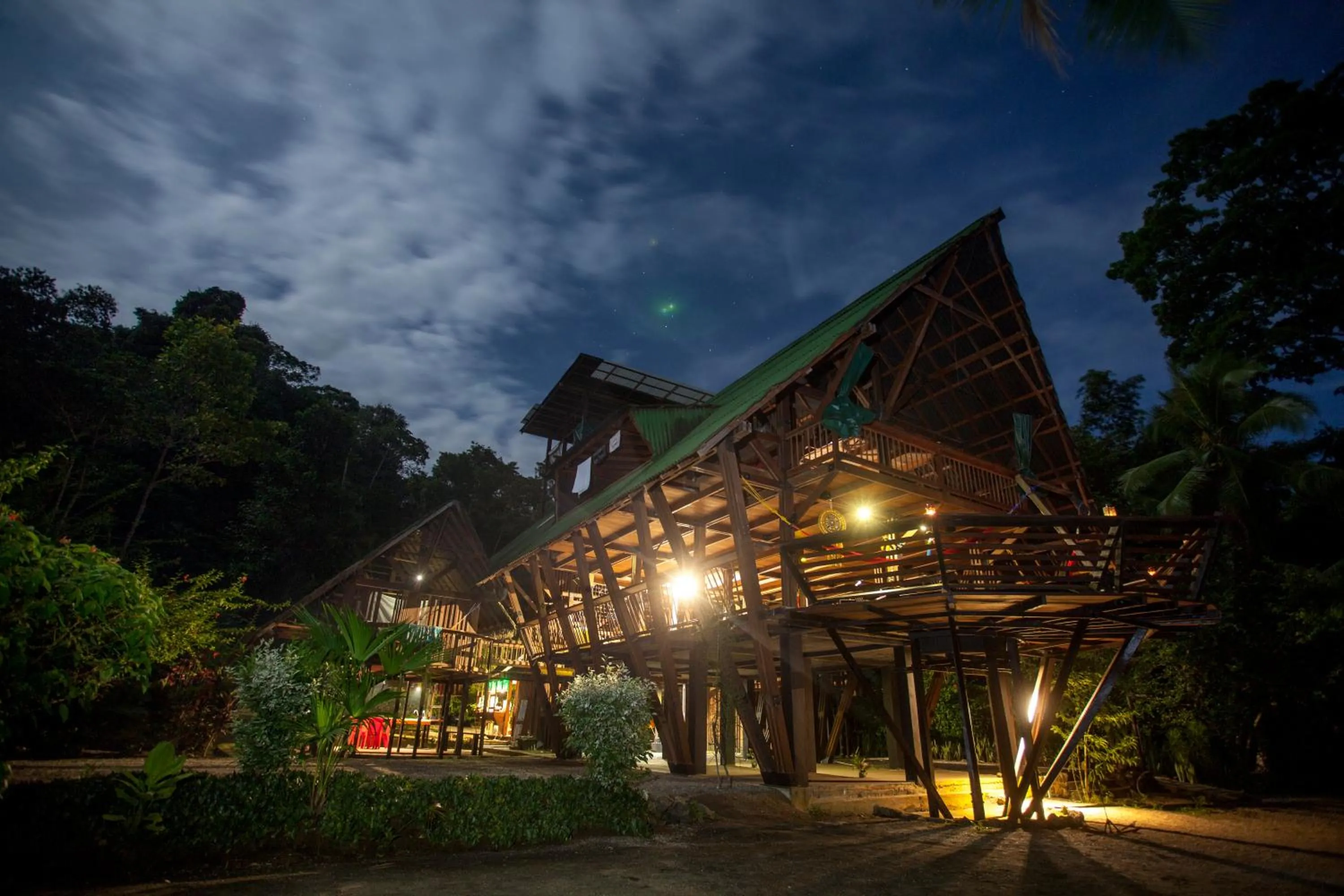 Facade/entrance in La Kuka Hotel - Nuquí