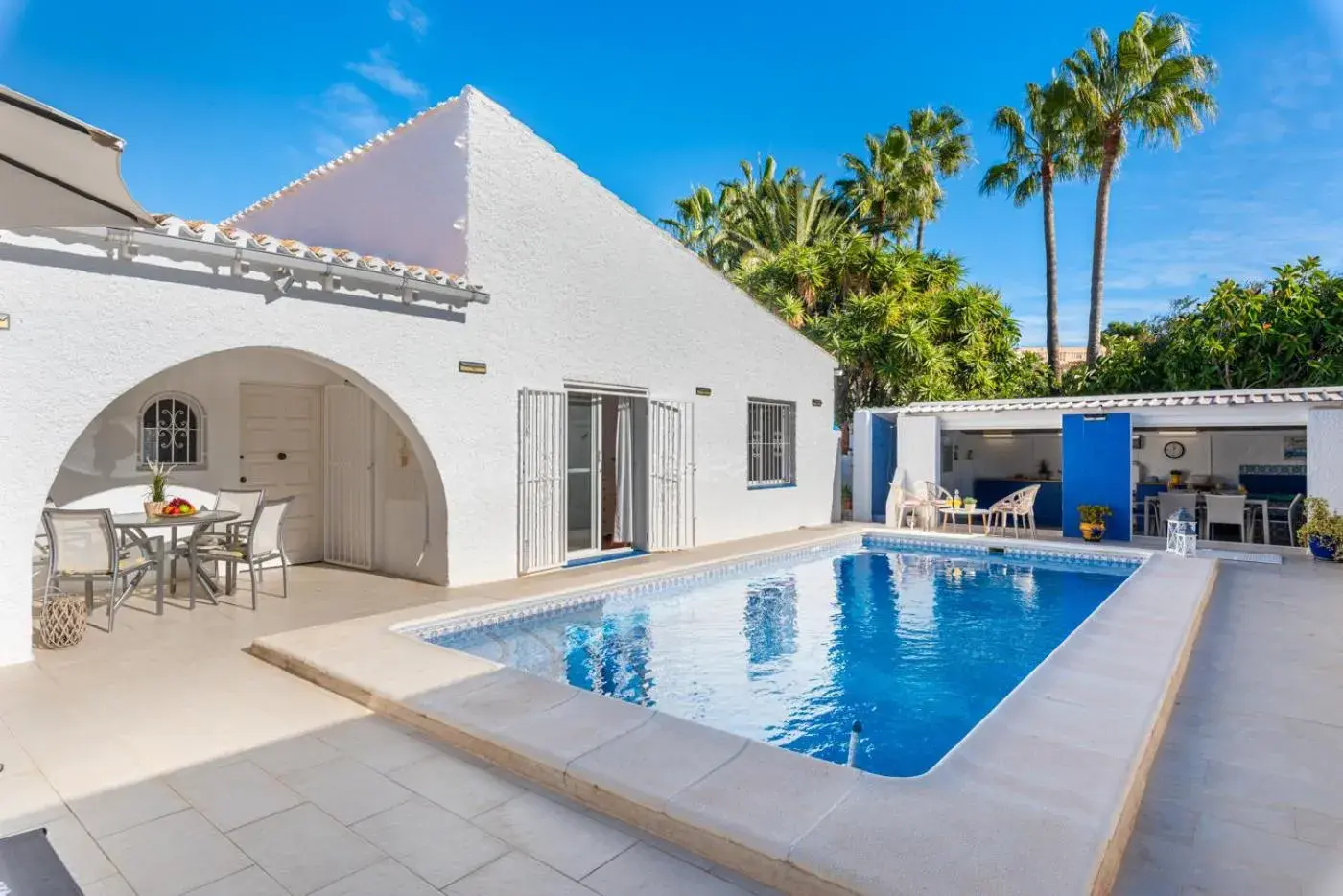Villa Anais - PlusHolidays Villa Anais - PlusHolidays