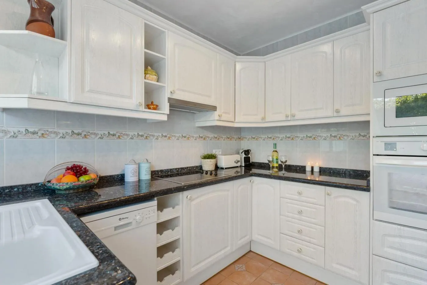 Kitchen or kitchenette in Villa Anais - PlusHolidays