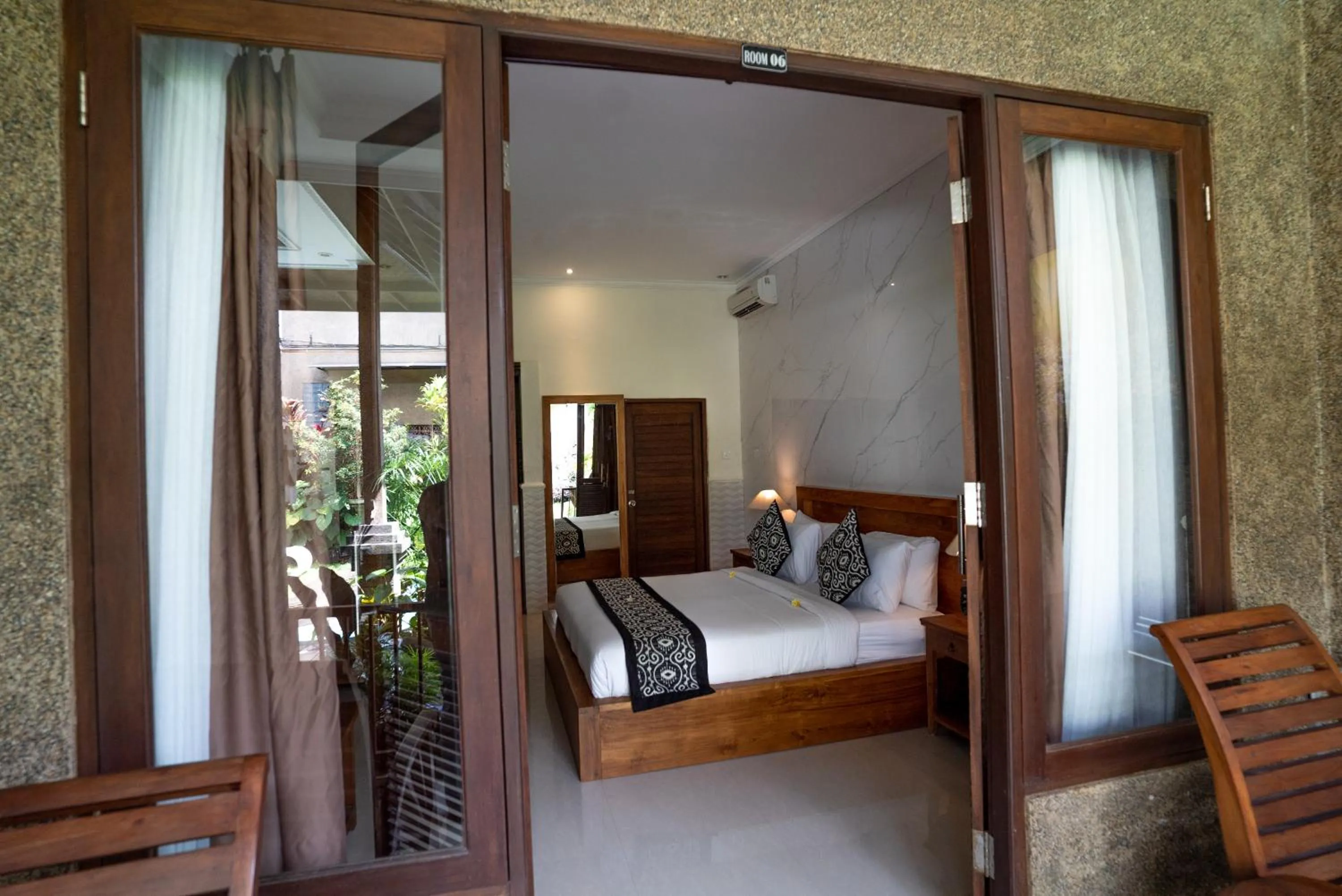 Bedroom, Bed in Capung Cottages
