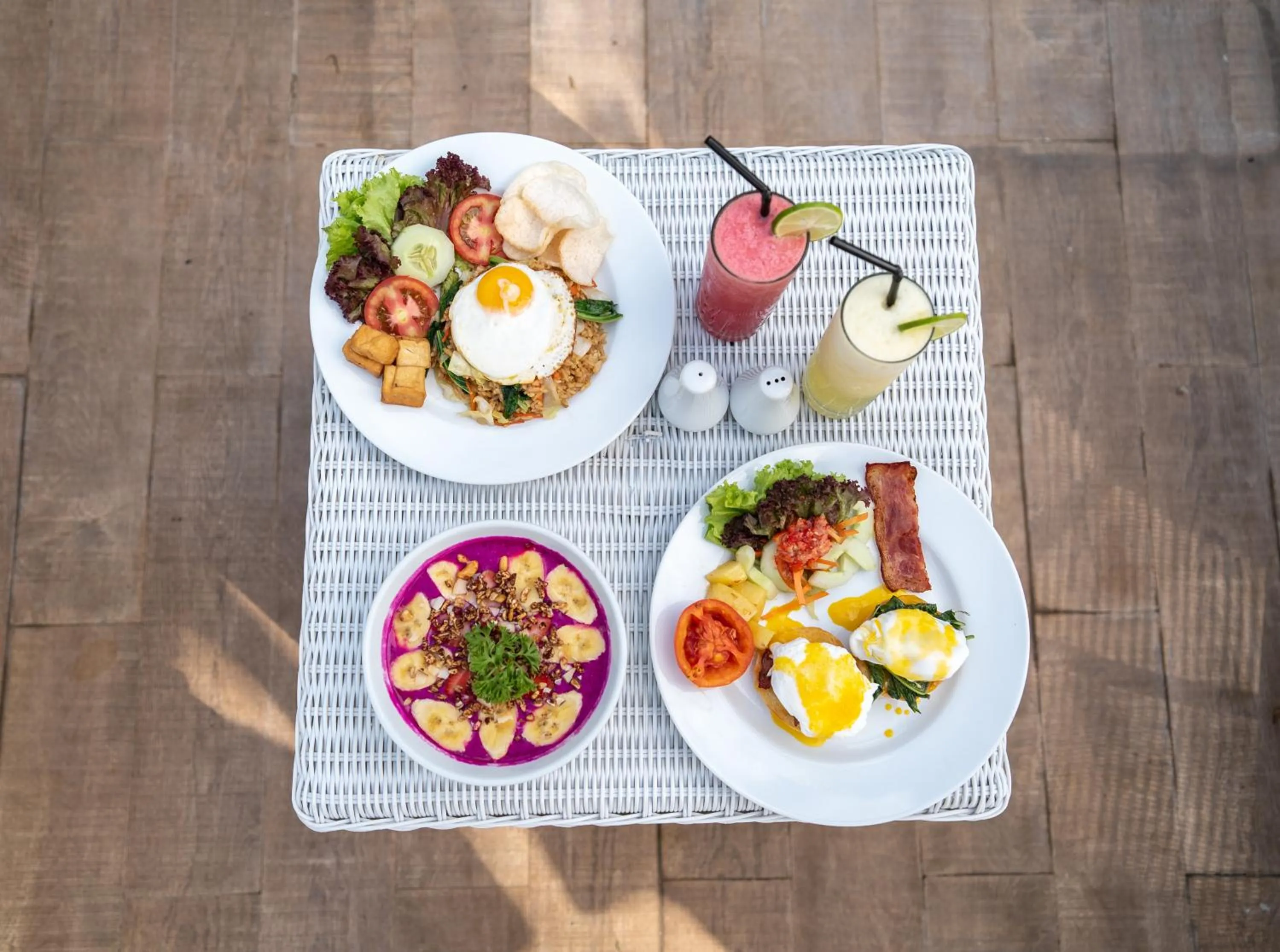 Food and drinks in Capung Cottages