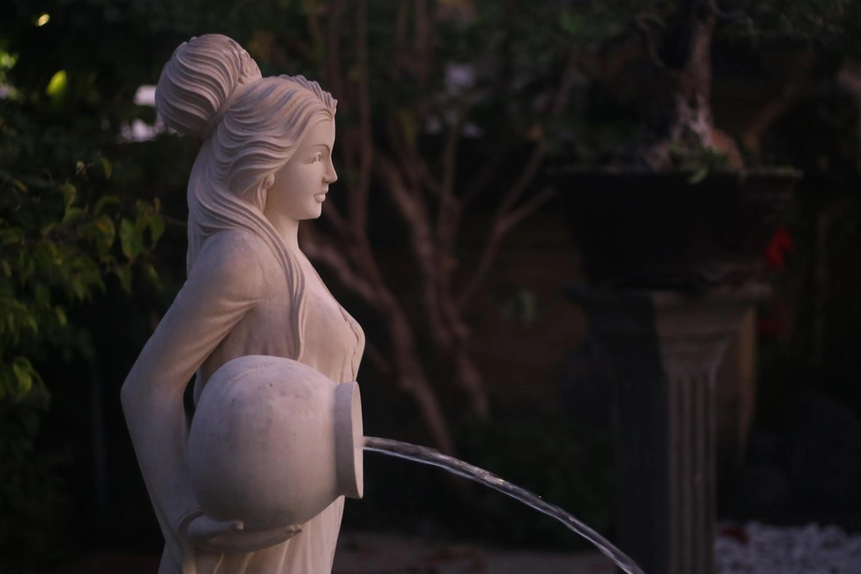 Decorative detail in Capung Cottages