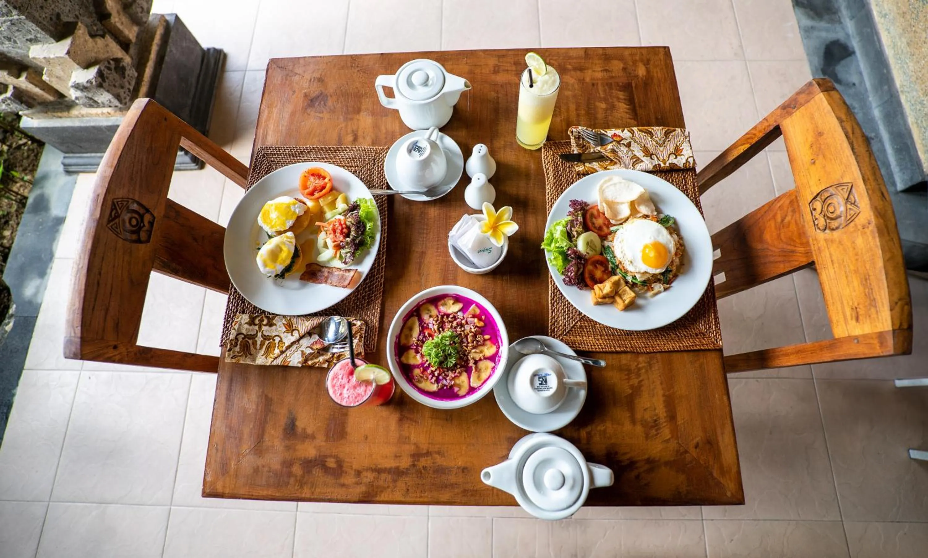 Food and drinks in Capung Cottages