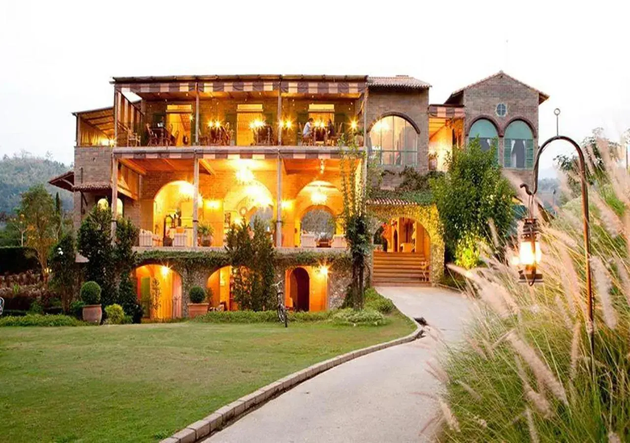 Restaurant/places to eat in La Toscana Restaurant/places to eat in La Toscana