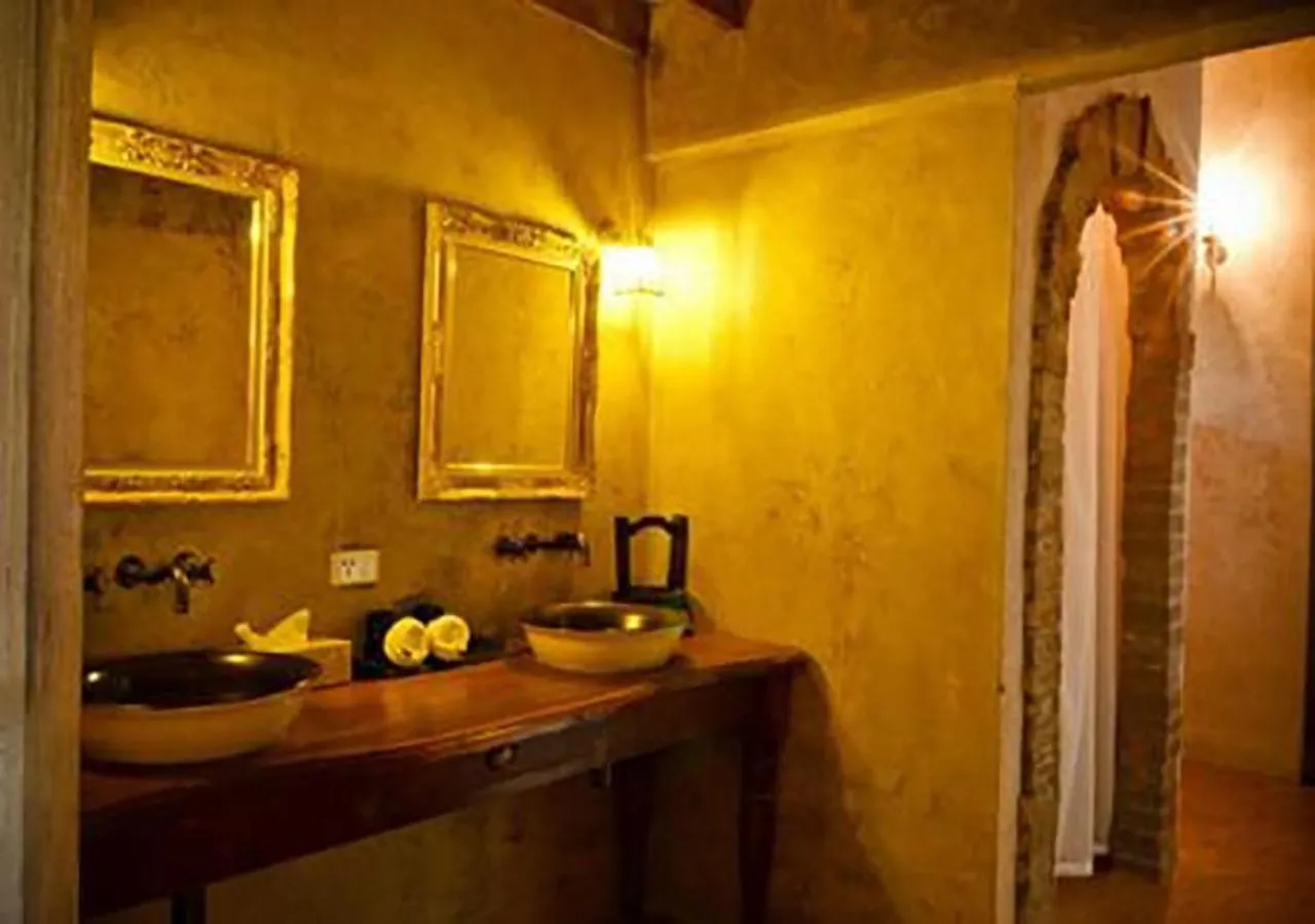 Bathroom in La Toscana