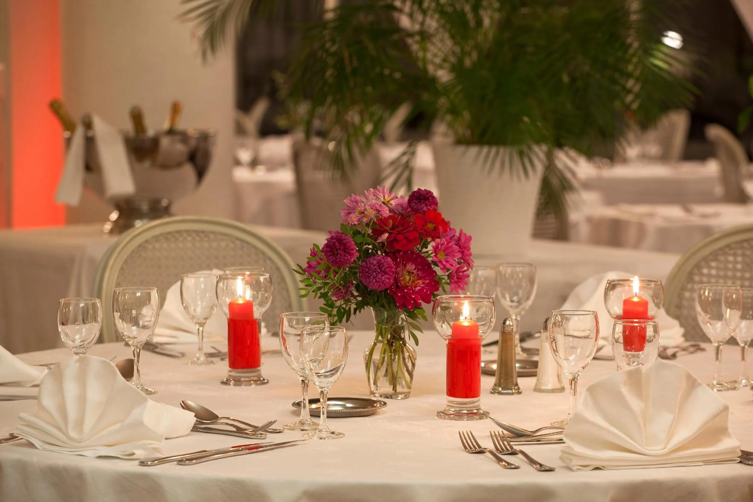 Restaurant/places to eat in Logis Hotel Royal Saint-Mart