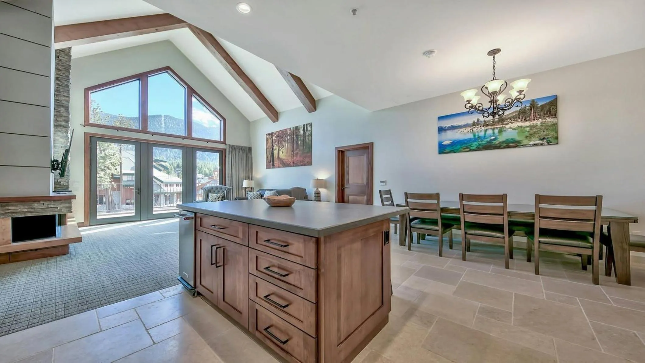 Communal kitchen in Zalanta, A Vail Resorts Property