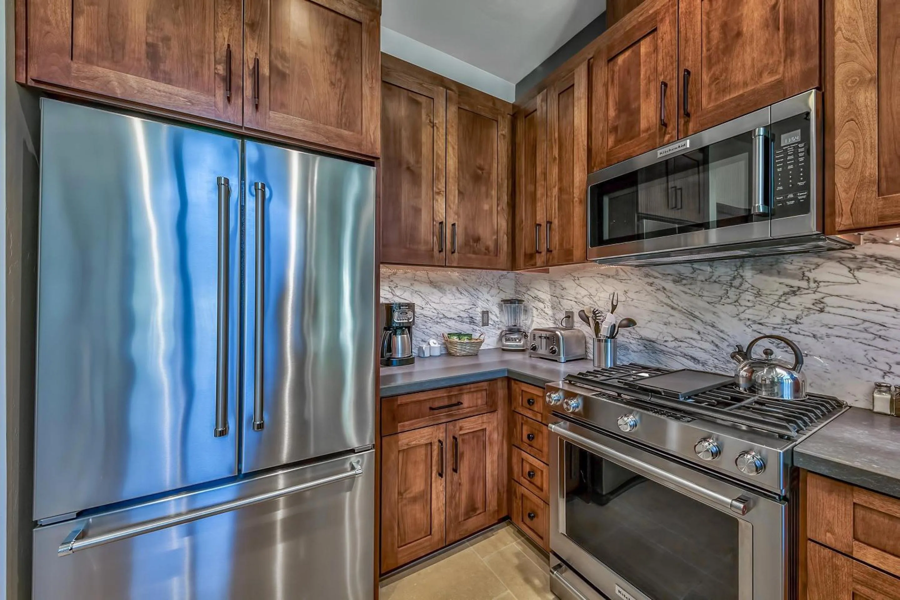 Communal kitchen in Zalanta