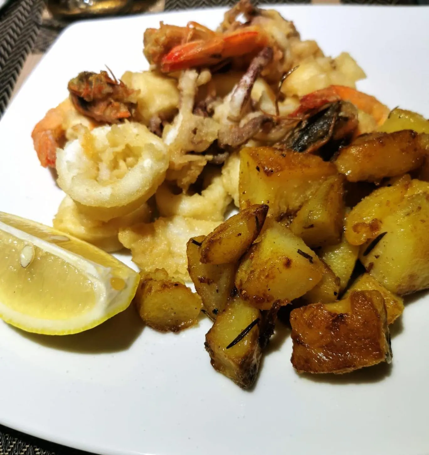 Restaurant/places to eat in Hotel Sole