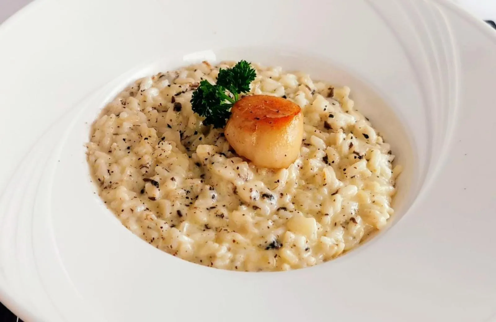 Restaurant/places to eat in Hotel Sole