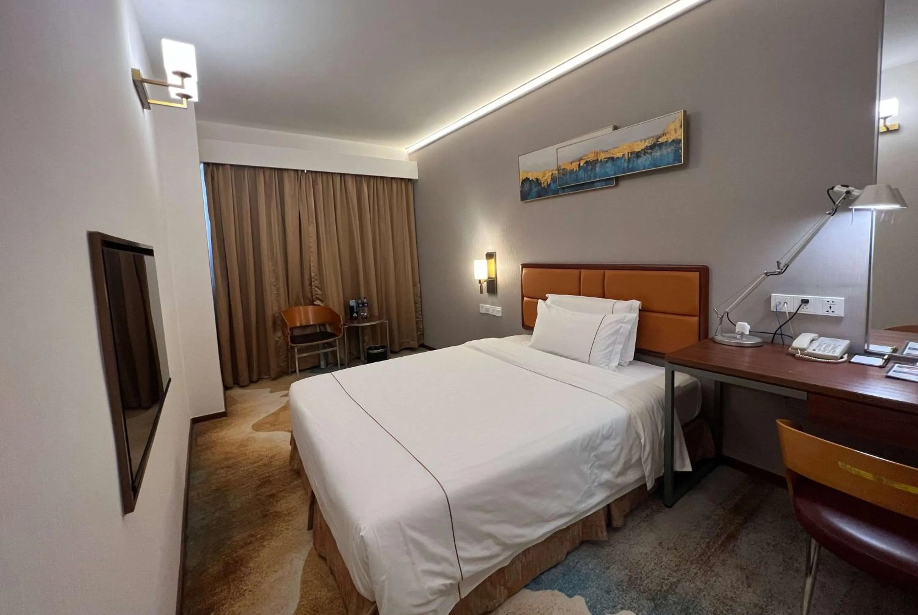 Photo of the whole room, Bed in Days Inn Guangzhou