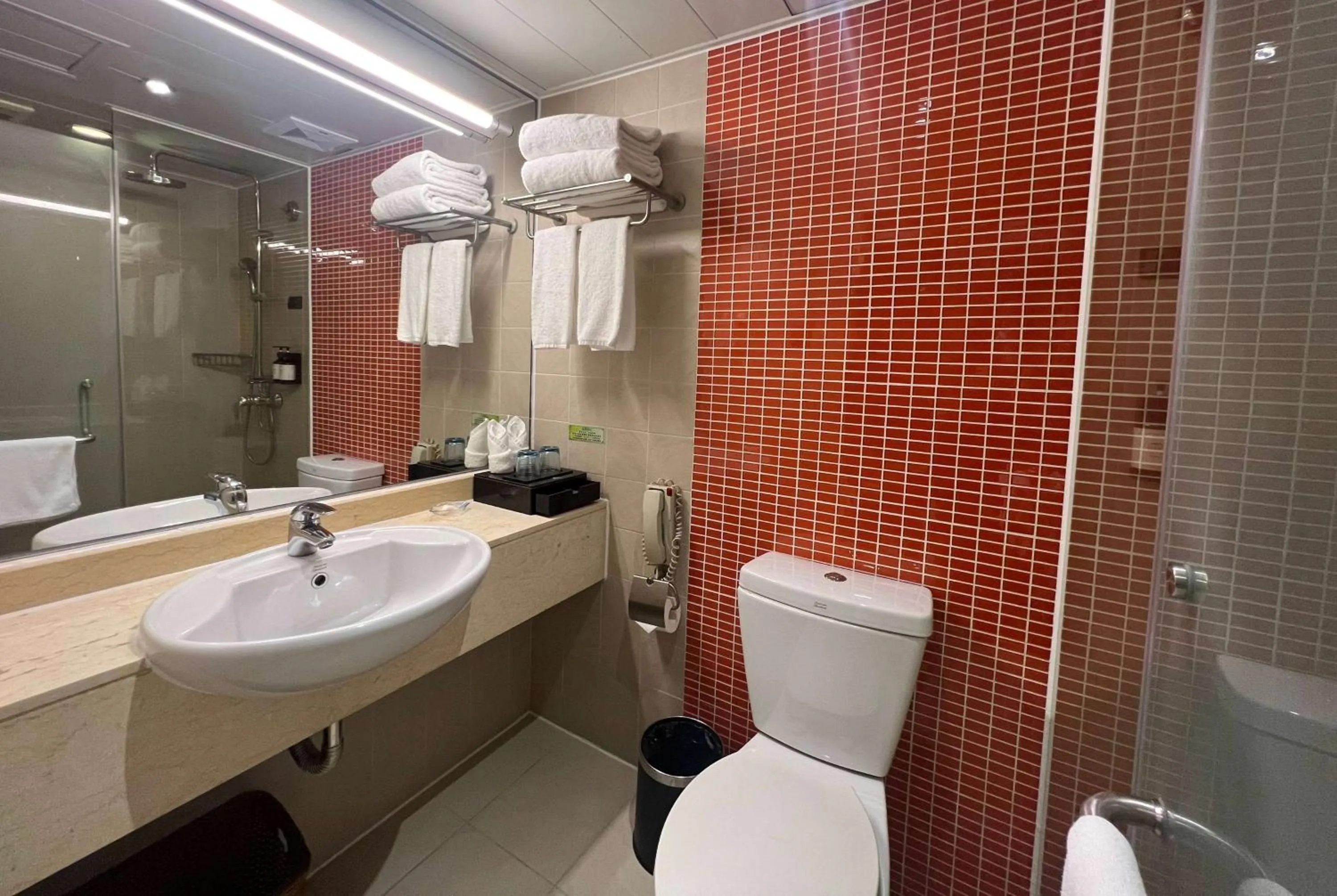 Bathroom in Days Inn Guangzhou