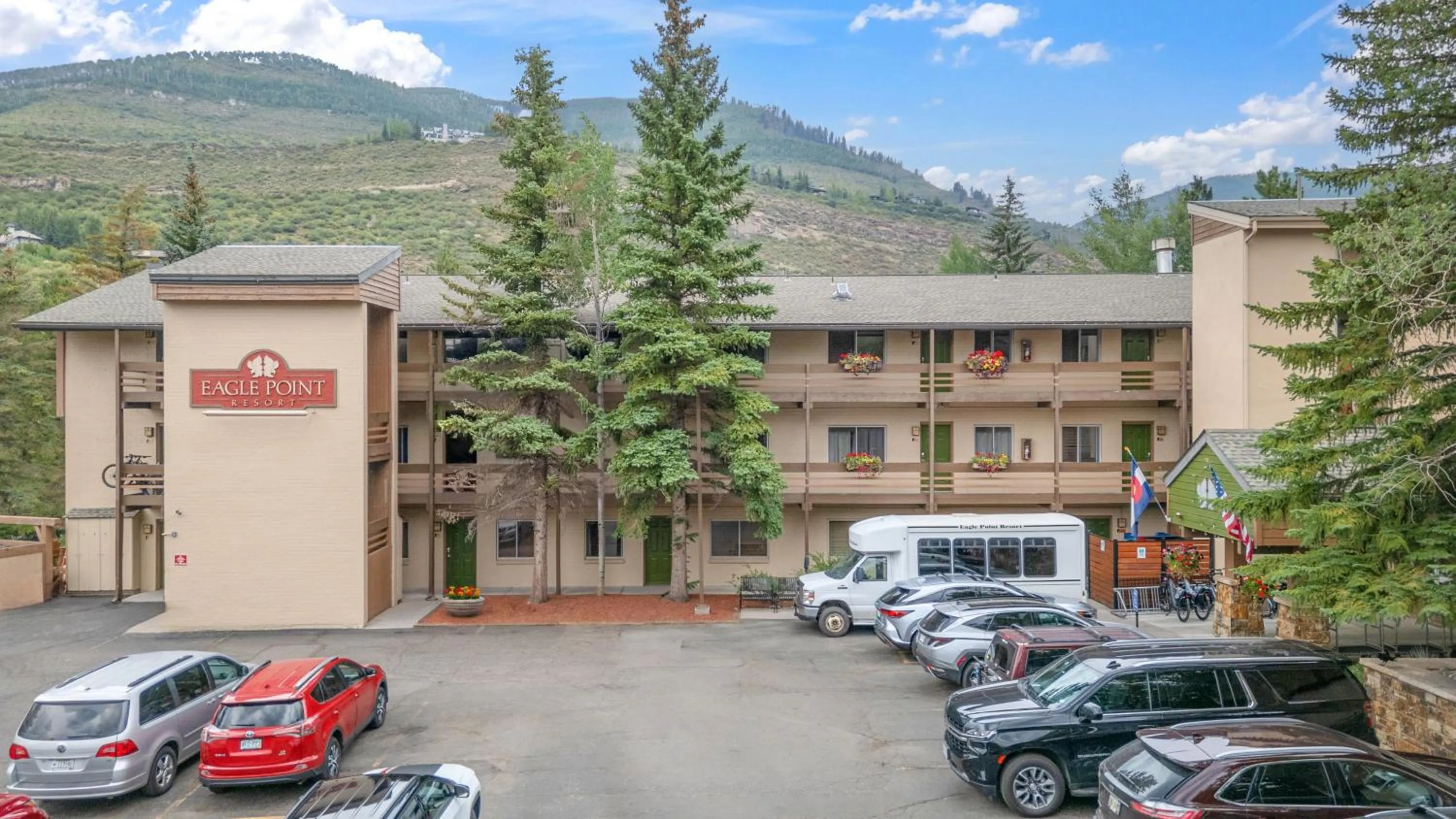 Property building in Eagle Point Resort