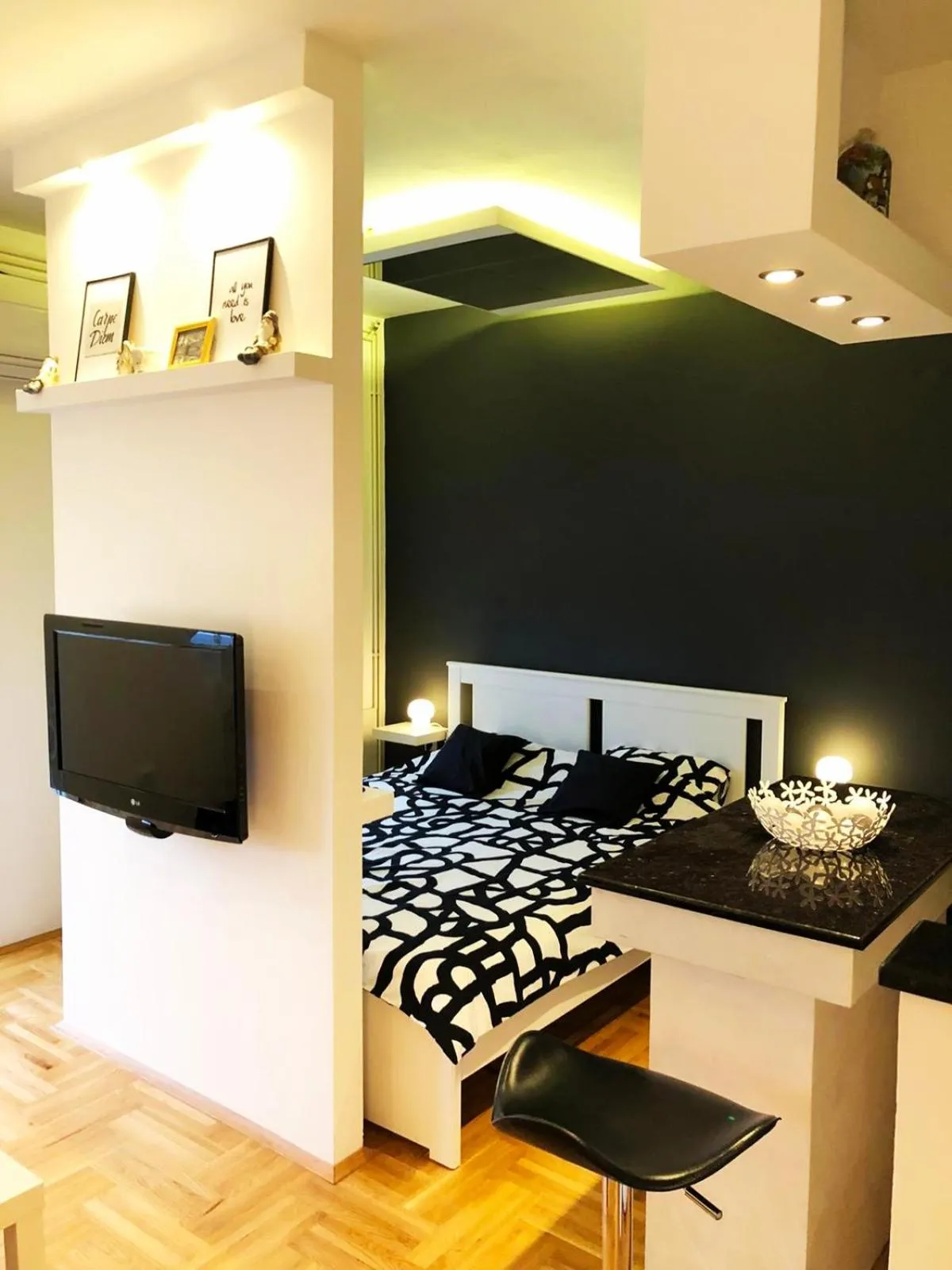 Bed in Daydream Apartment