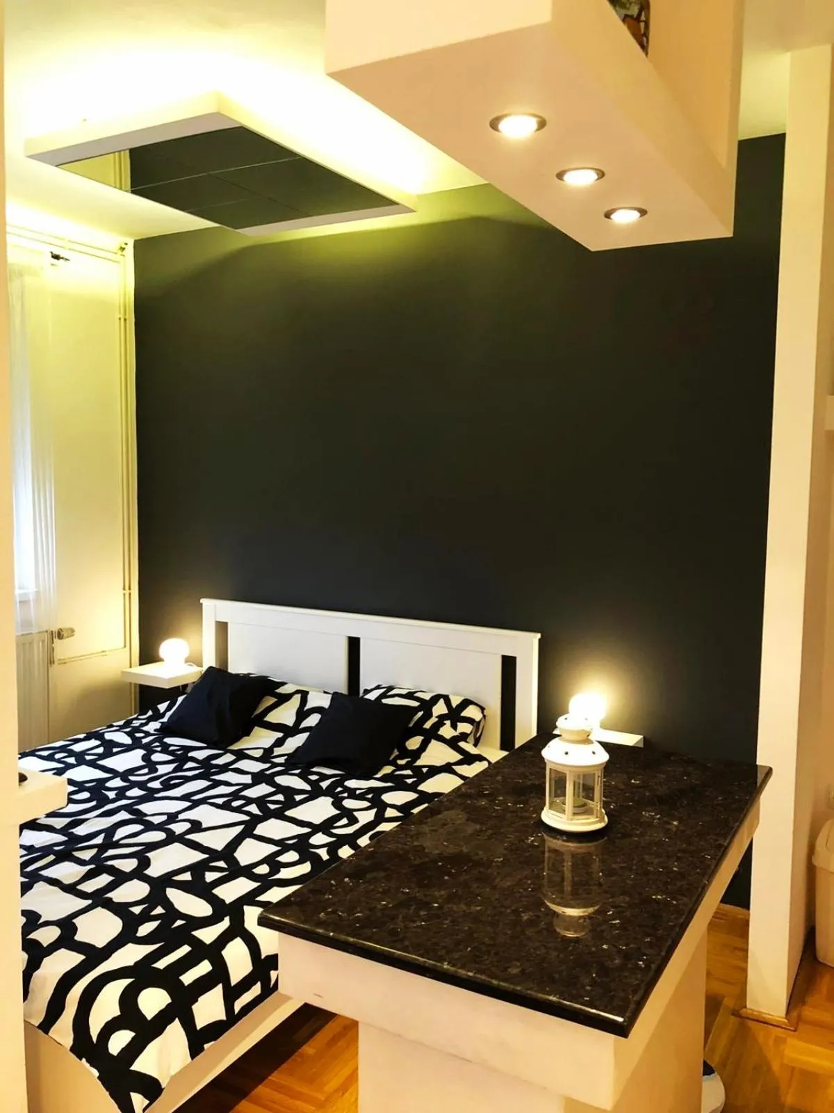 Bed in Daydream Apartment